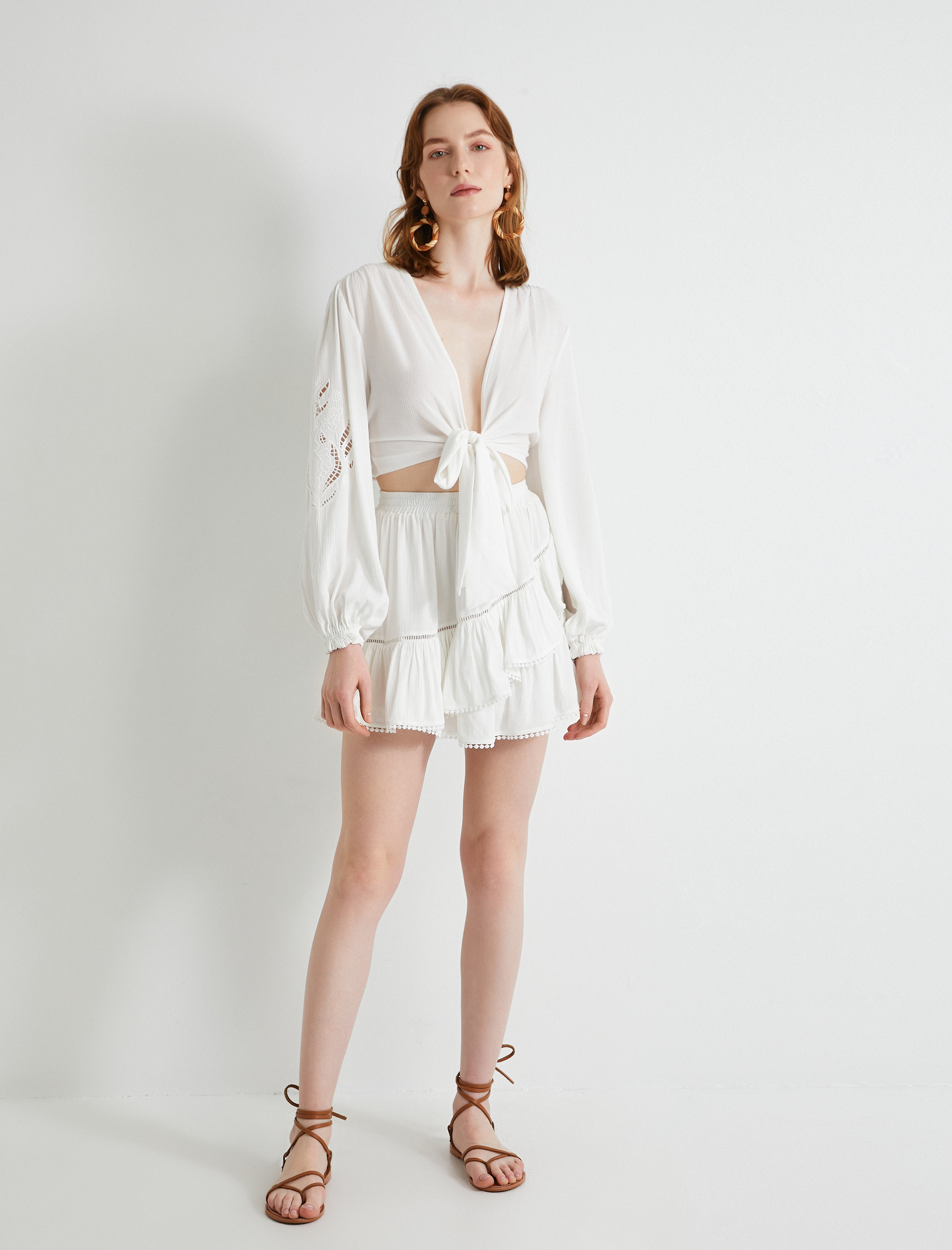   Crop Bluz Balon Kollu Önden Bağlamalı Nakış Detaylı Viskon