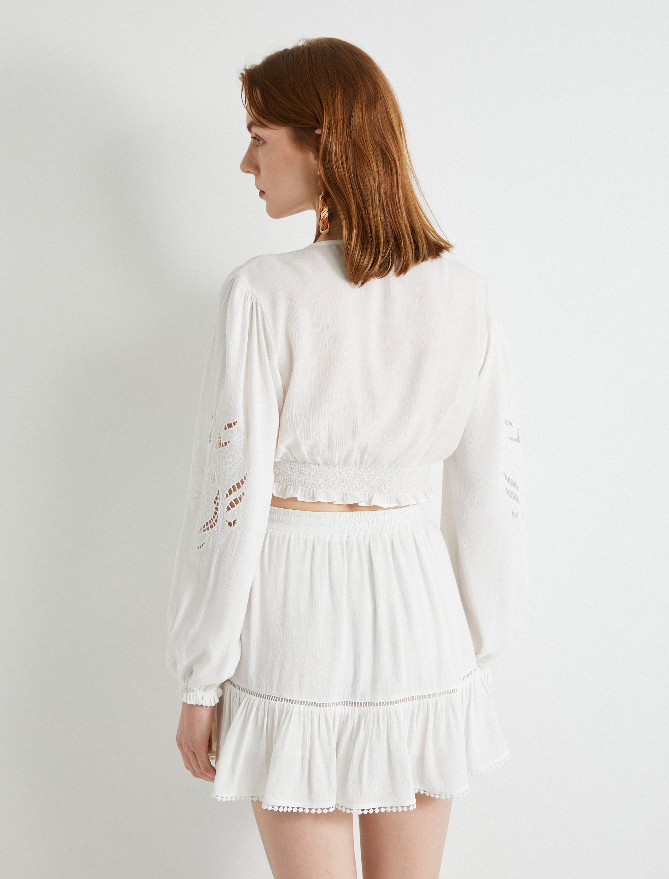   Crop Bluz Balon Kollu Önden Bağlamalı Nakış Detaylı Viskon