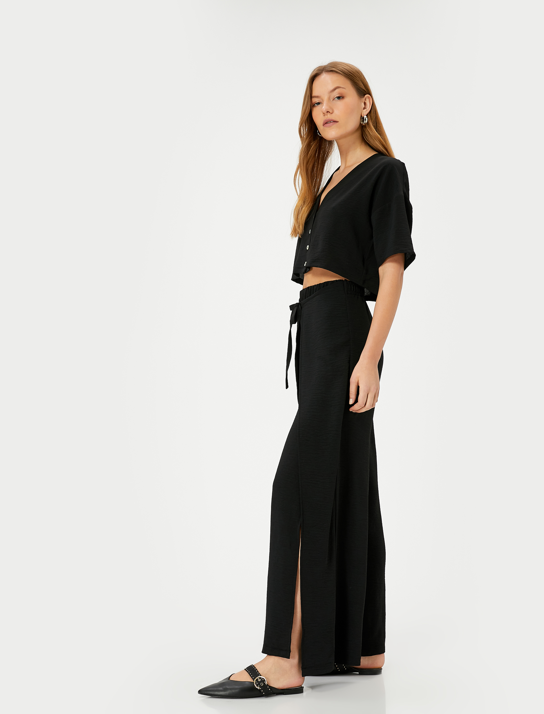   Bol Paça Pantolon Kapaklı Bağlama Detaylı Beli Lastikli