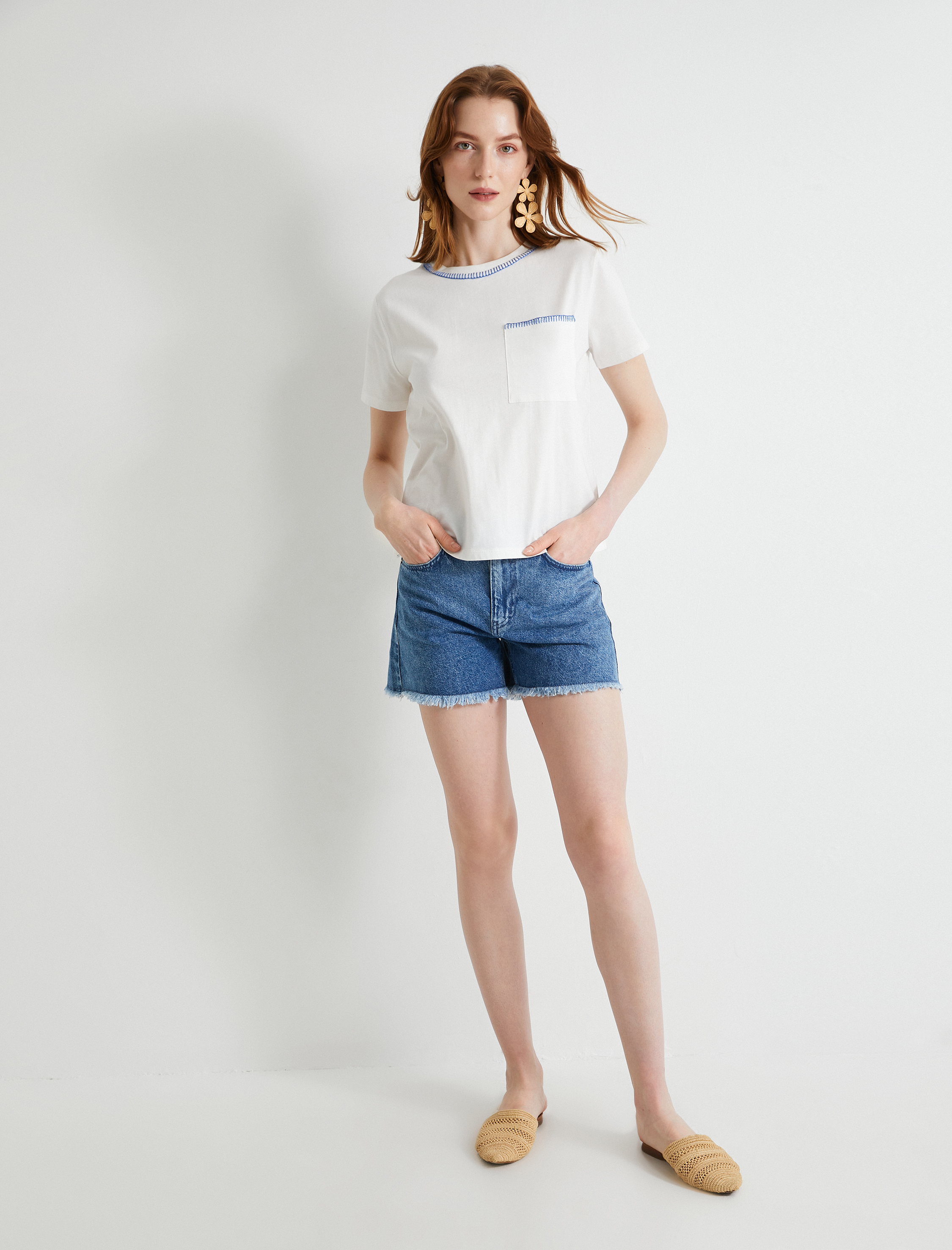   Kısa Kollu Tişört Bisiklet Yaka Cepli İşlemeli Pamuklu