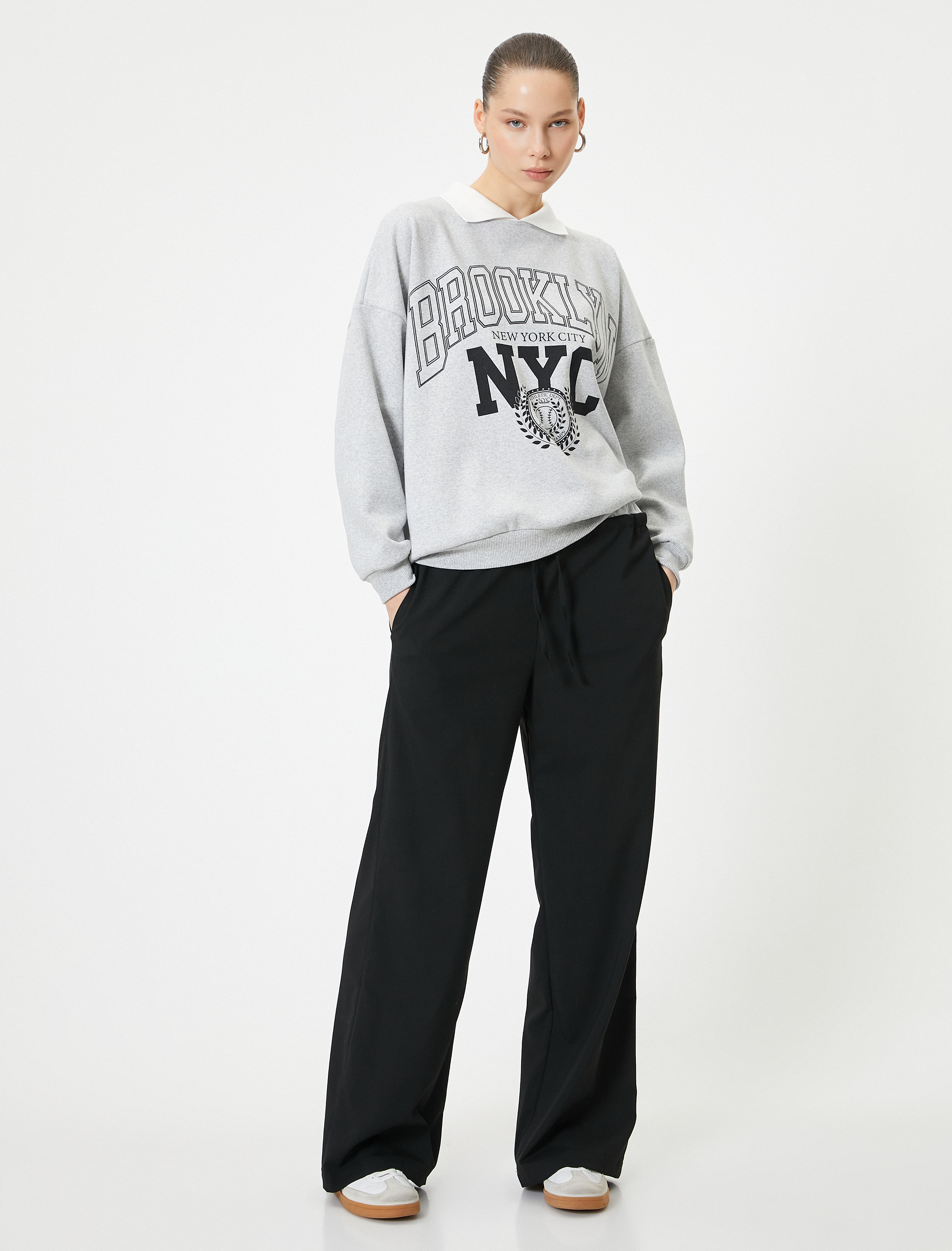   Şardonlu Oversize Polo Yaka Sweatshirt  Kolej Temalı Baskılı