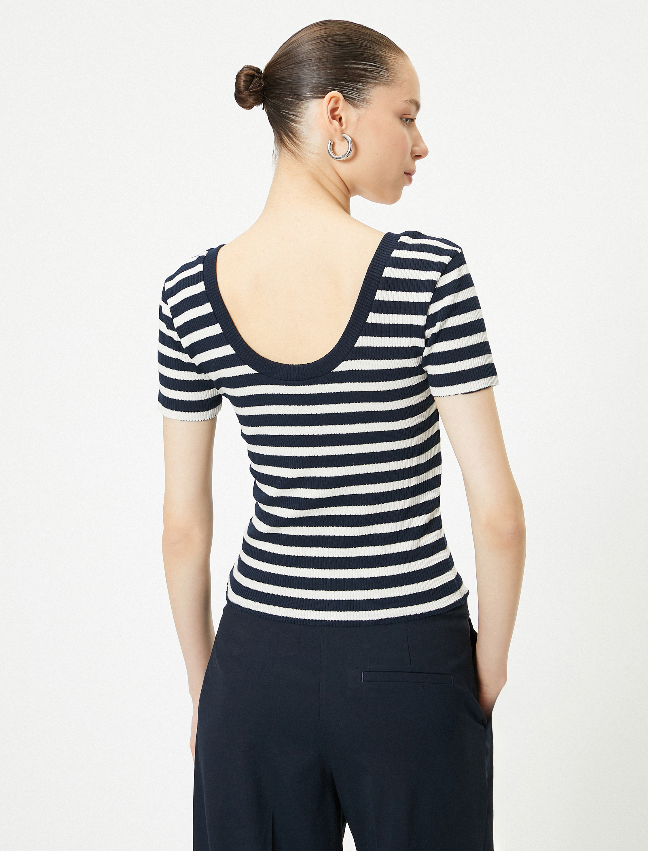   Derin U Yaka Tişört Kısa Kollu Kaşkorse Viskon Kumaş Karışımlı