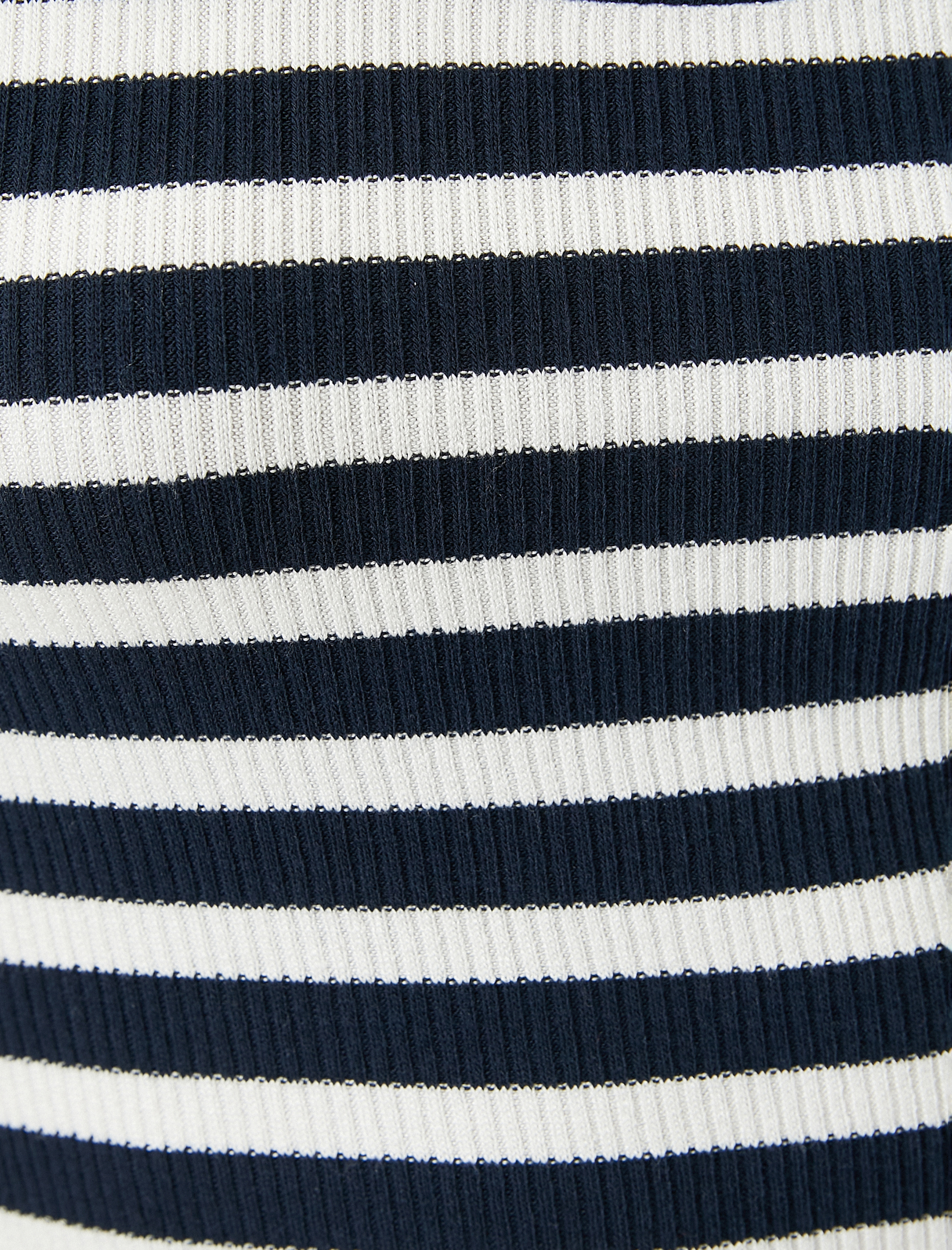   Derin U Yaka Tişört Kısa Kollu Kaşkorse Viskon Kumaş Karışımlı