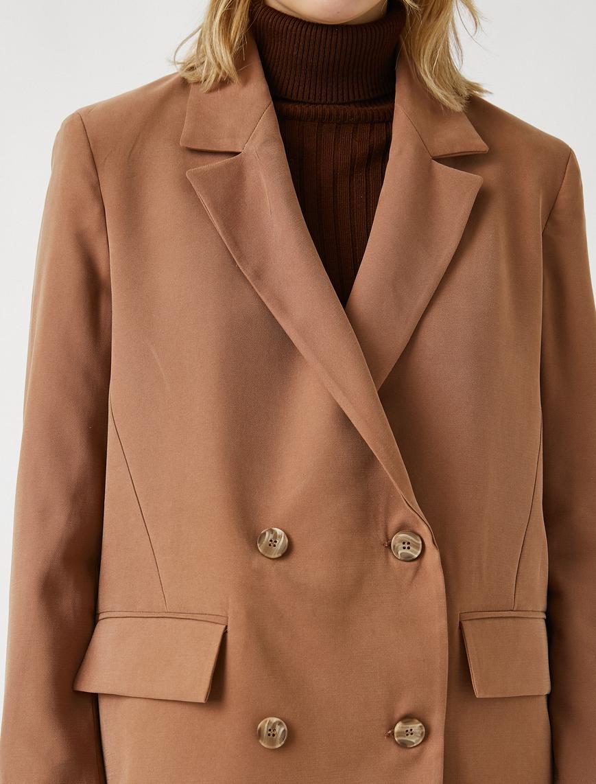   Katlı Yaka Kruvaze Düğmeli Blazer Ceket