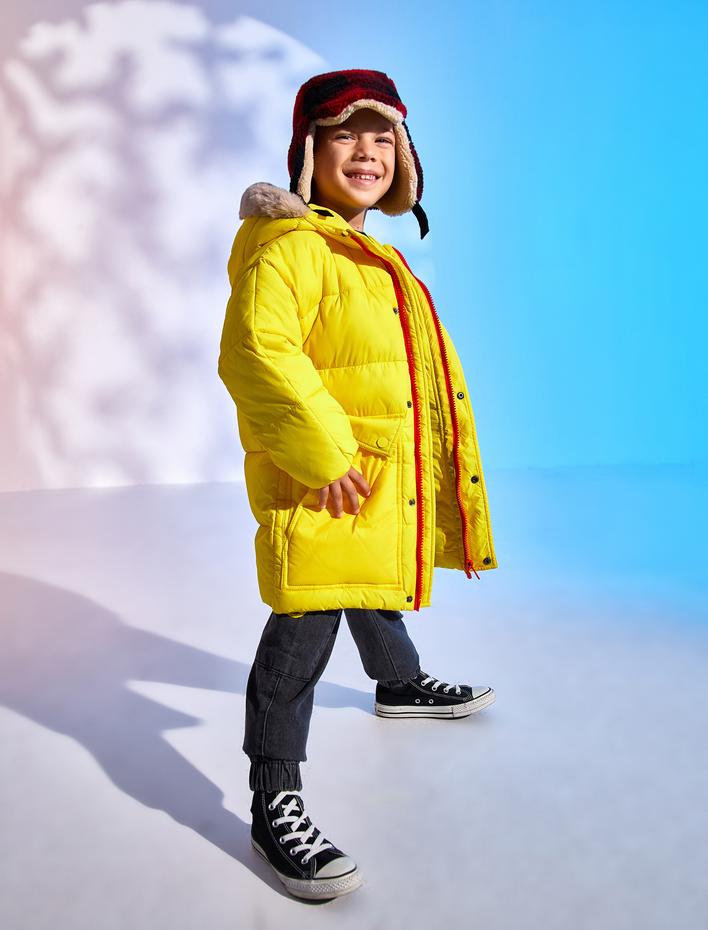 Erkek Çocuk Dolgulu Kapüşonlu Şişme Mont Suni Kürk Detaylı Cepli