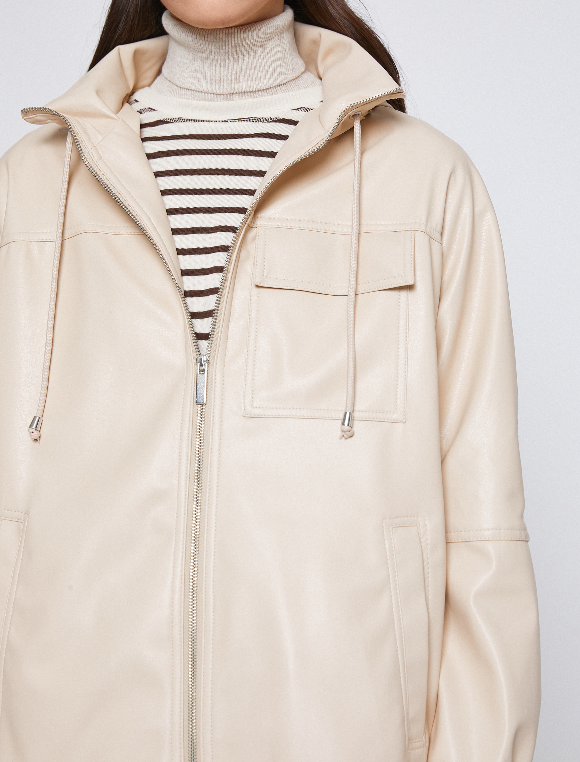   Suni Deri Yağmurluk Kapüşonlu Cepli