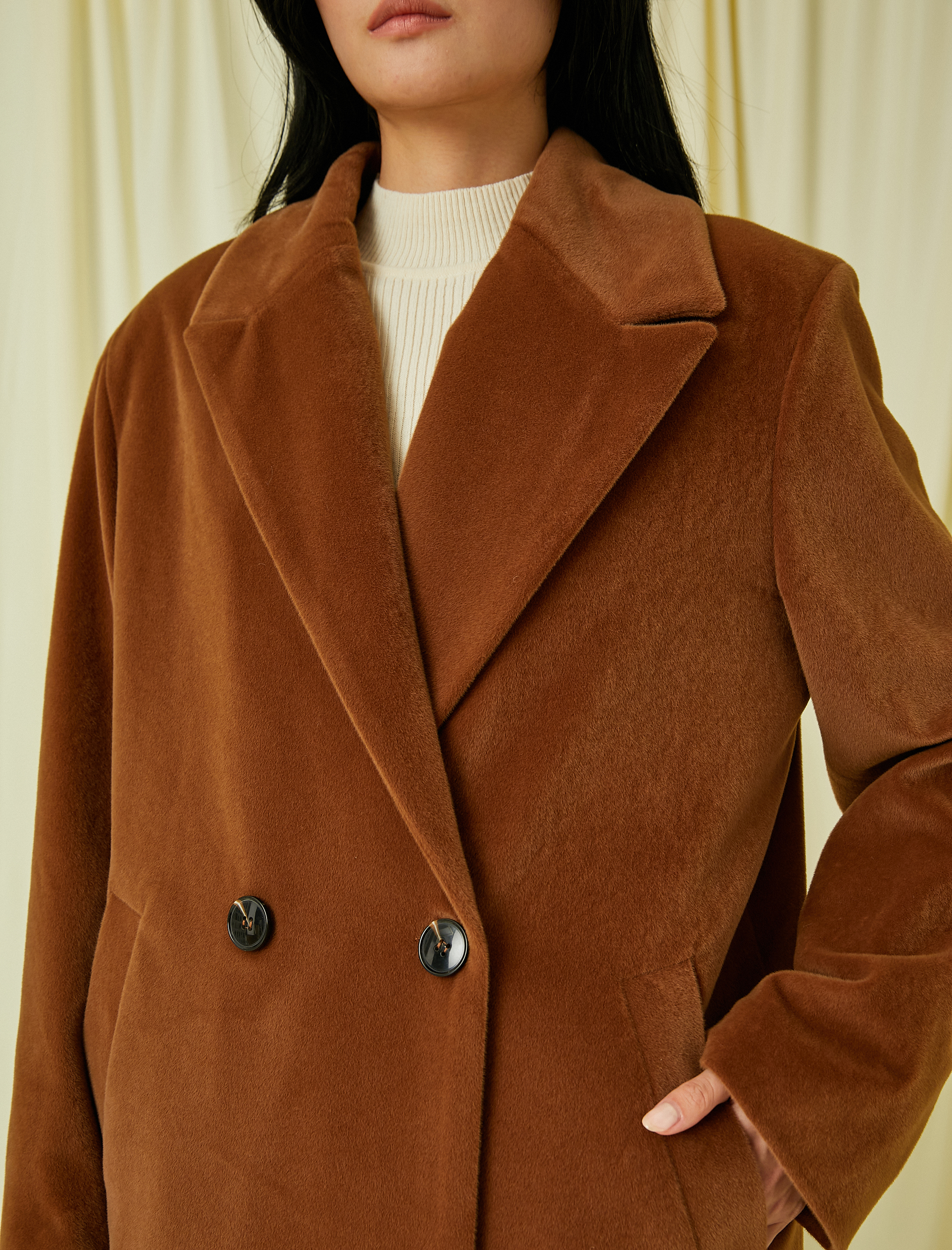   Kruvaze Uzun Kadife Kaban