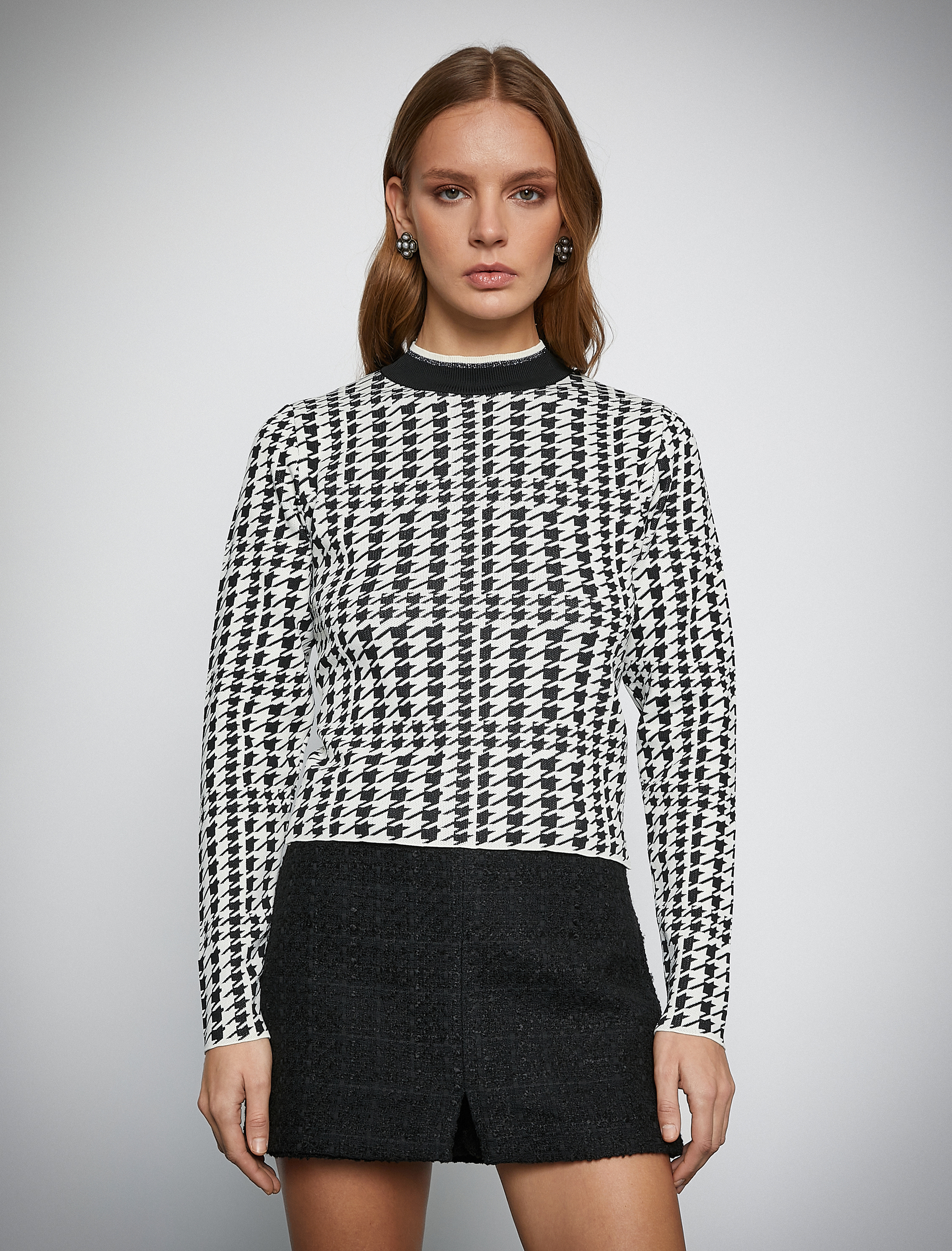   Melis Ağazat X Koton - Simli Yarım Balıkçı Yaka Kazak