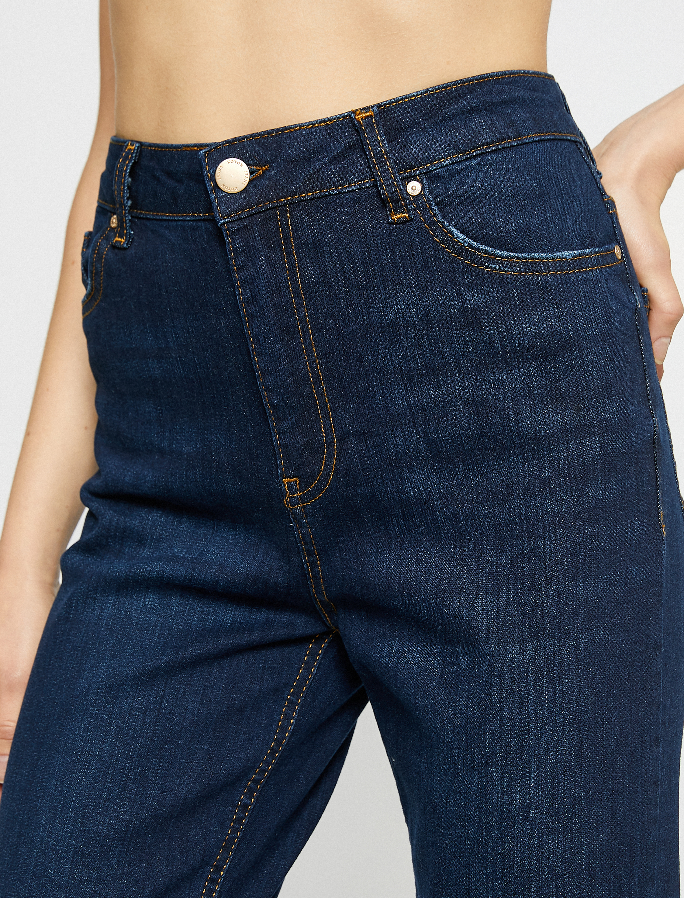 Yüksek Bel Kot Pantolon Hafif Dar Kesim - Mom Slim Jean