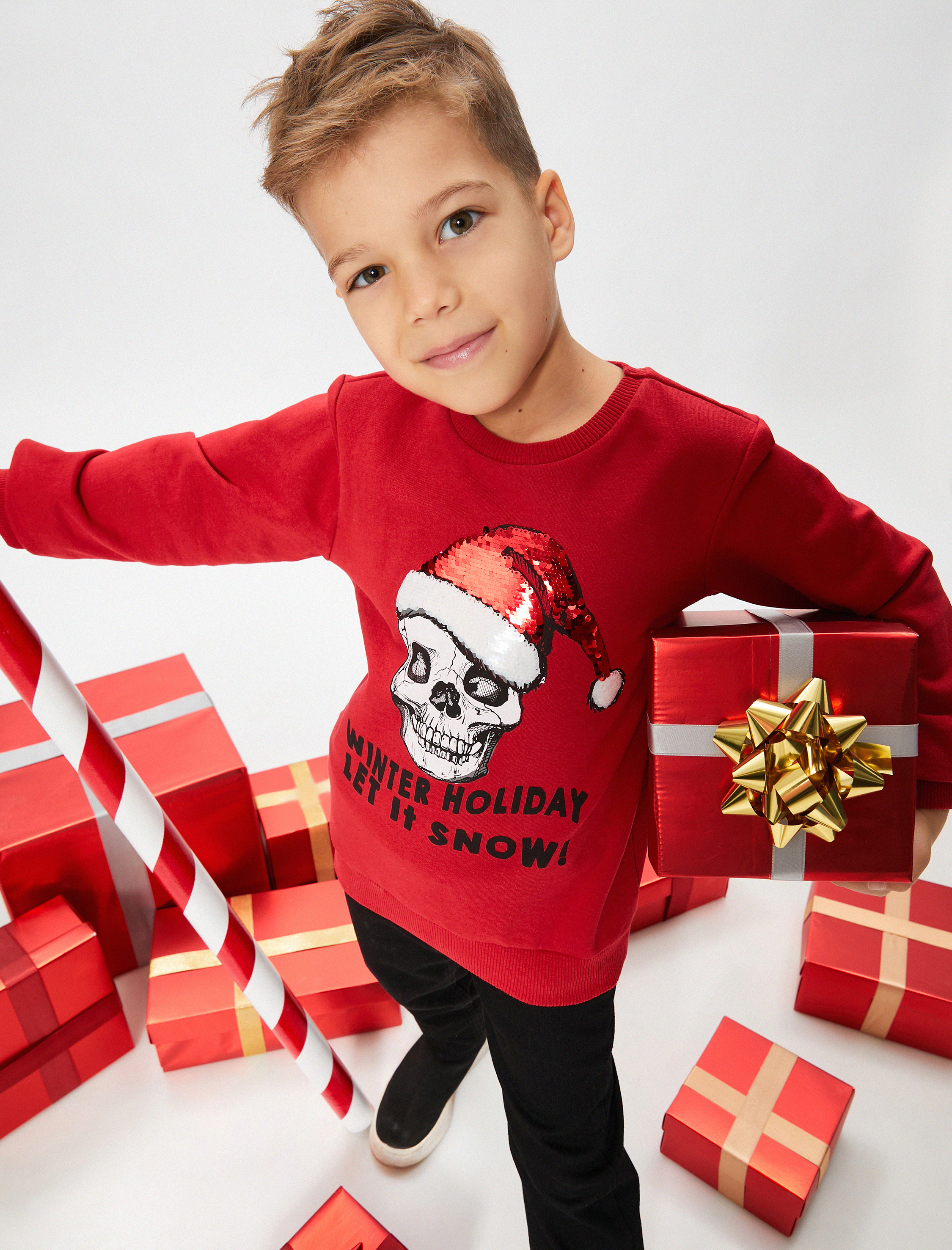  Erkek Çocuk Sweatshirt Pul Payet İşlemeli Yılbaşı Temalı Kuru Kafa Baskılı