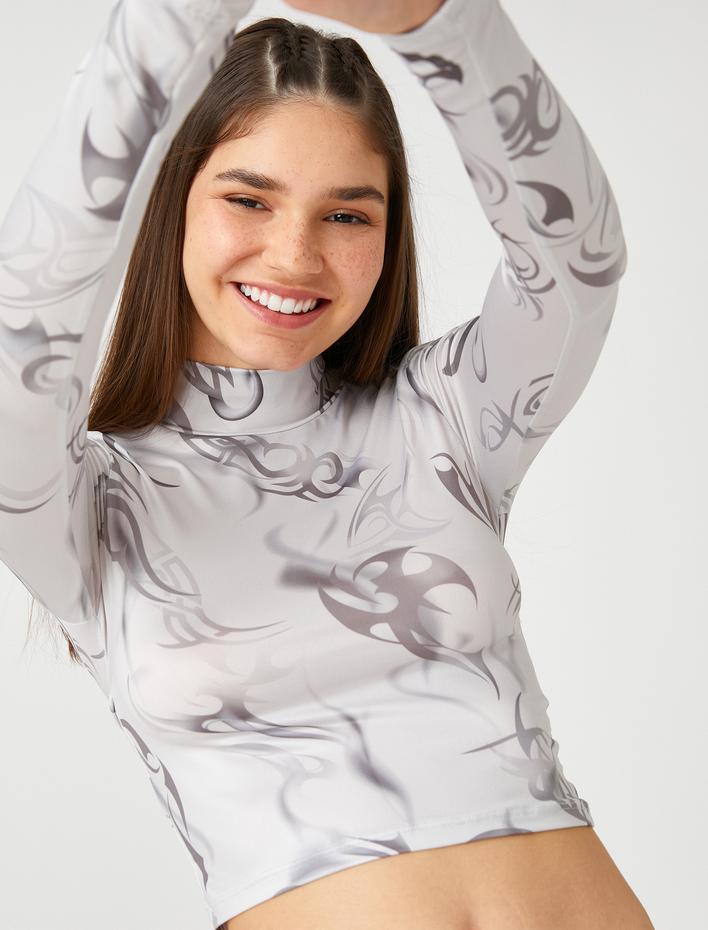  Uzun Kollu Tişört Crop Dik Yaka Desenli