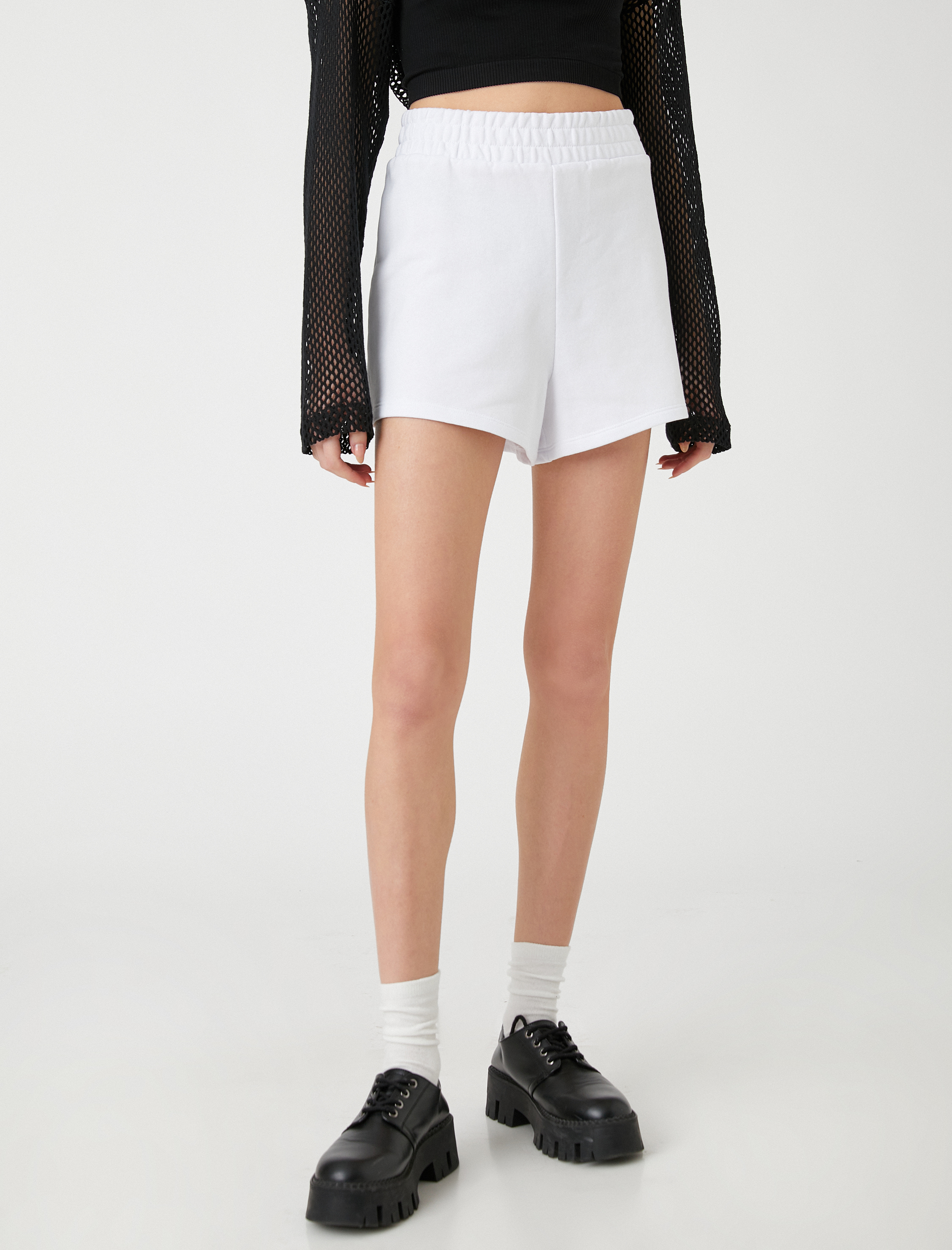 Rahat Kesim Şort Beli Kalın Lastikli