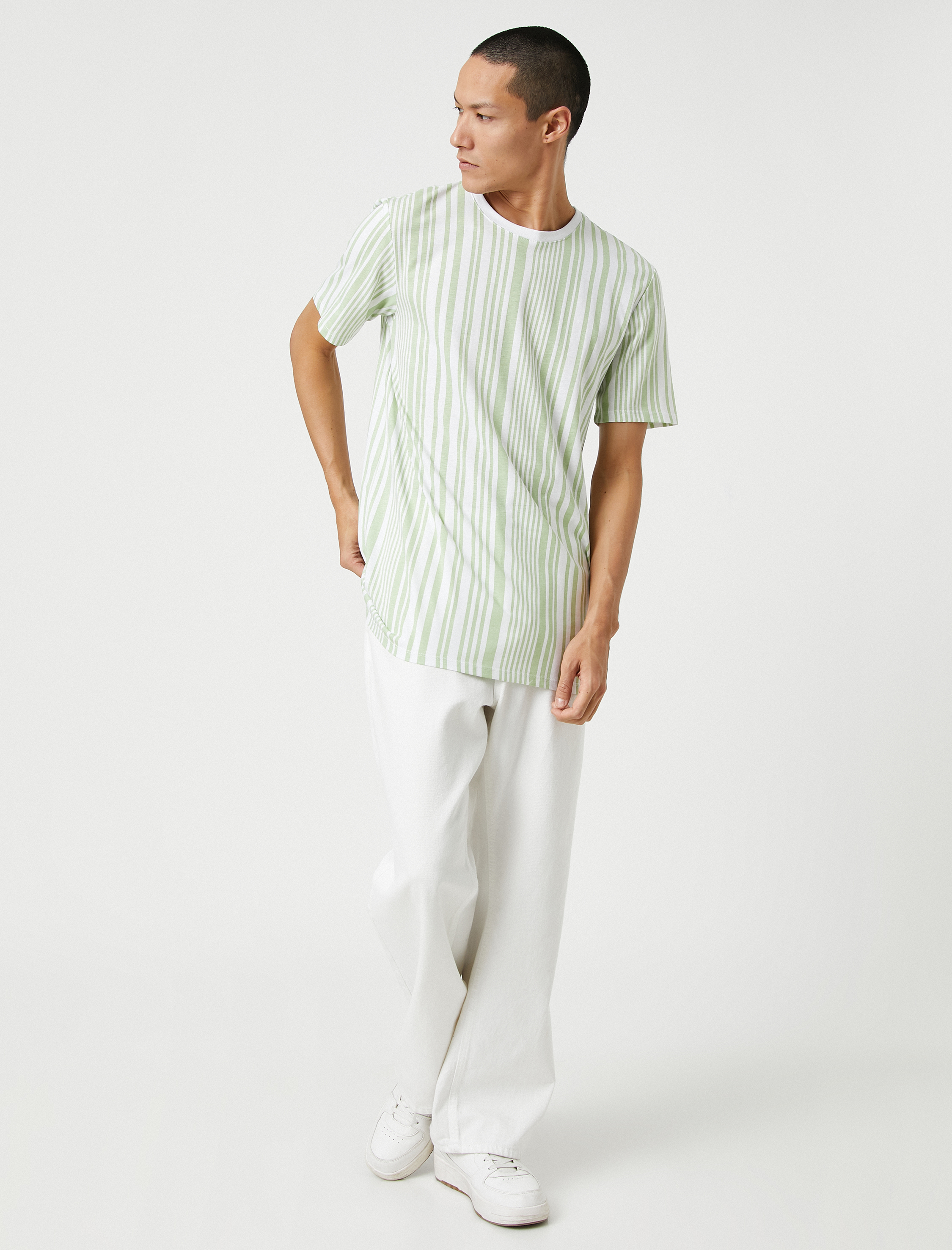   Basic Tişört Bisiklet Yaka Kısa Kollu