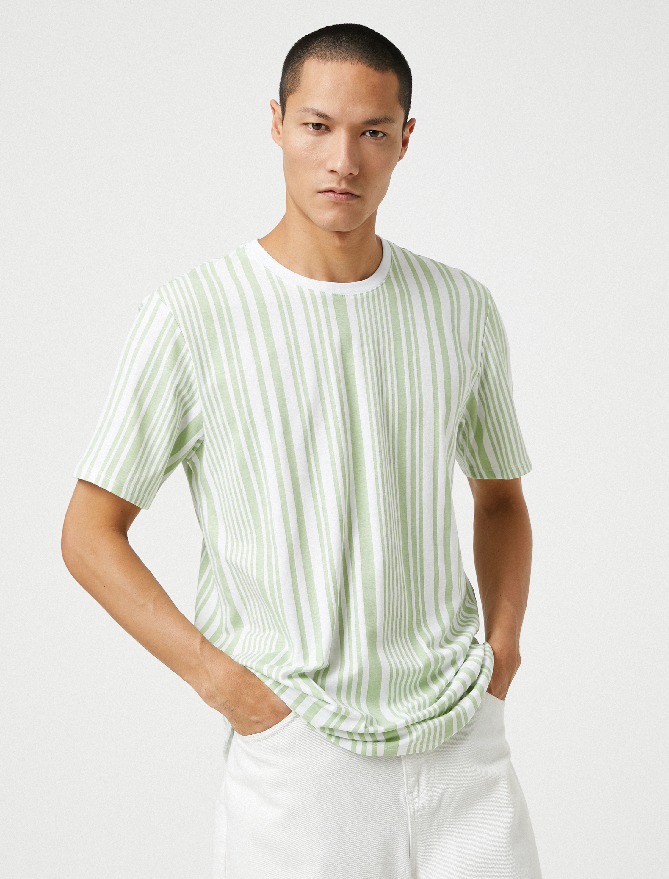   Basic Tişört Bisiklet Yaka Kısa Kollu