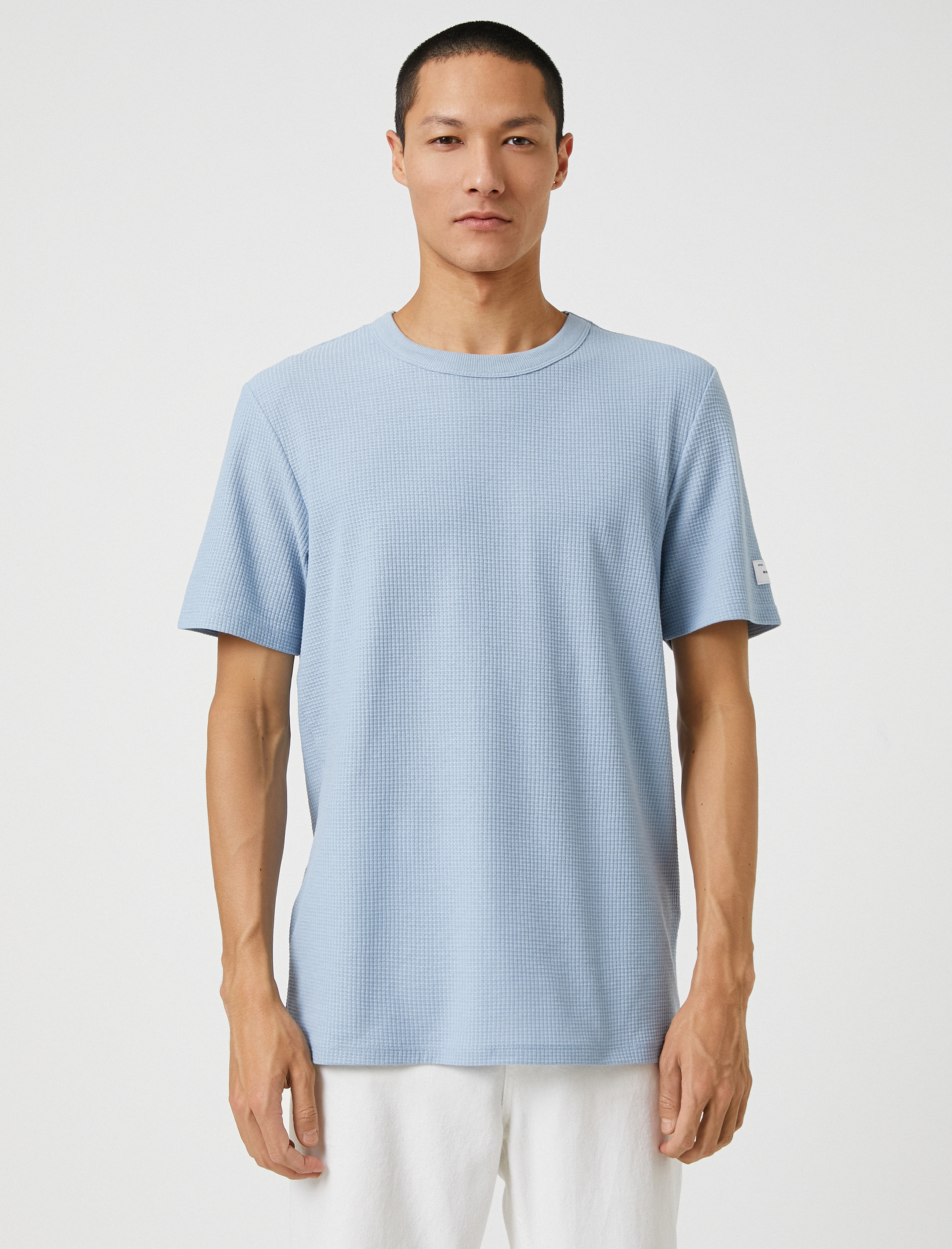   Basic Dokulu Tişört Bisiklet Yaka Kısa Kollu