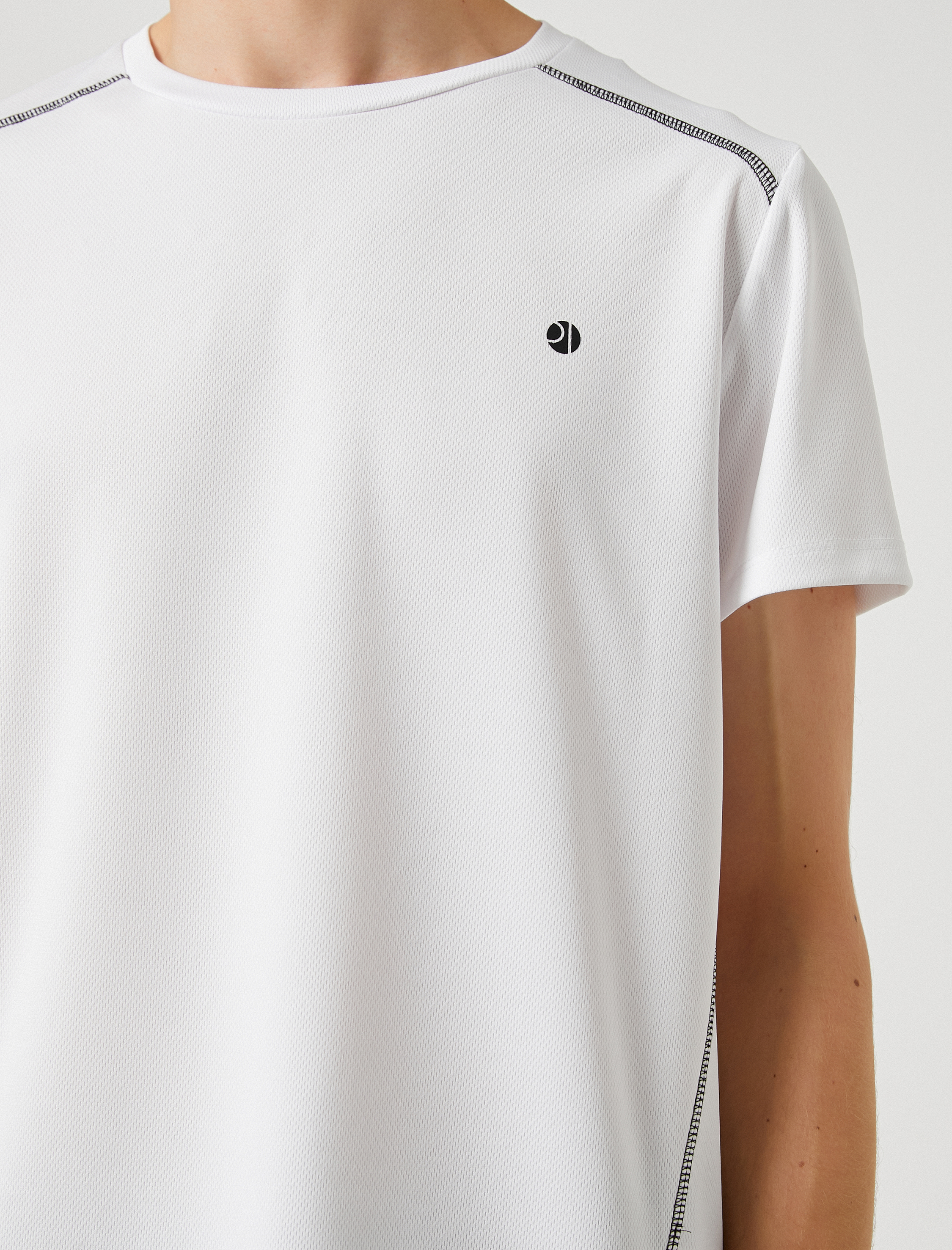   Spor Tişört Şerit Baskı Detaylı Bisiklet Yaka Nefes Alan Kumaş