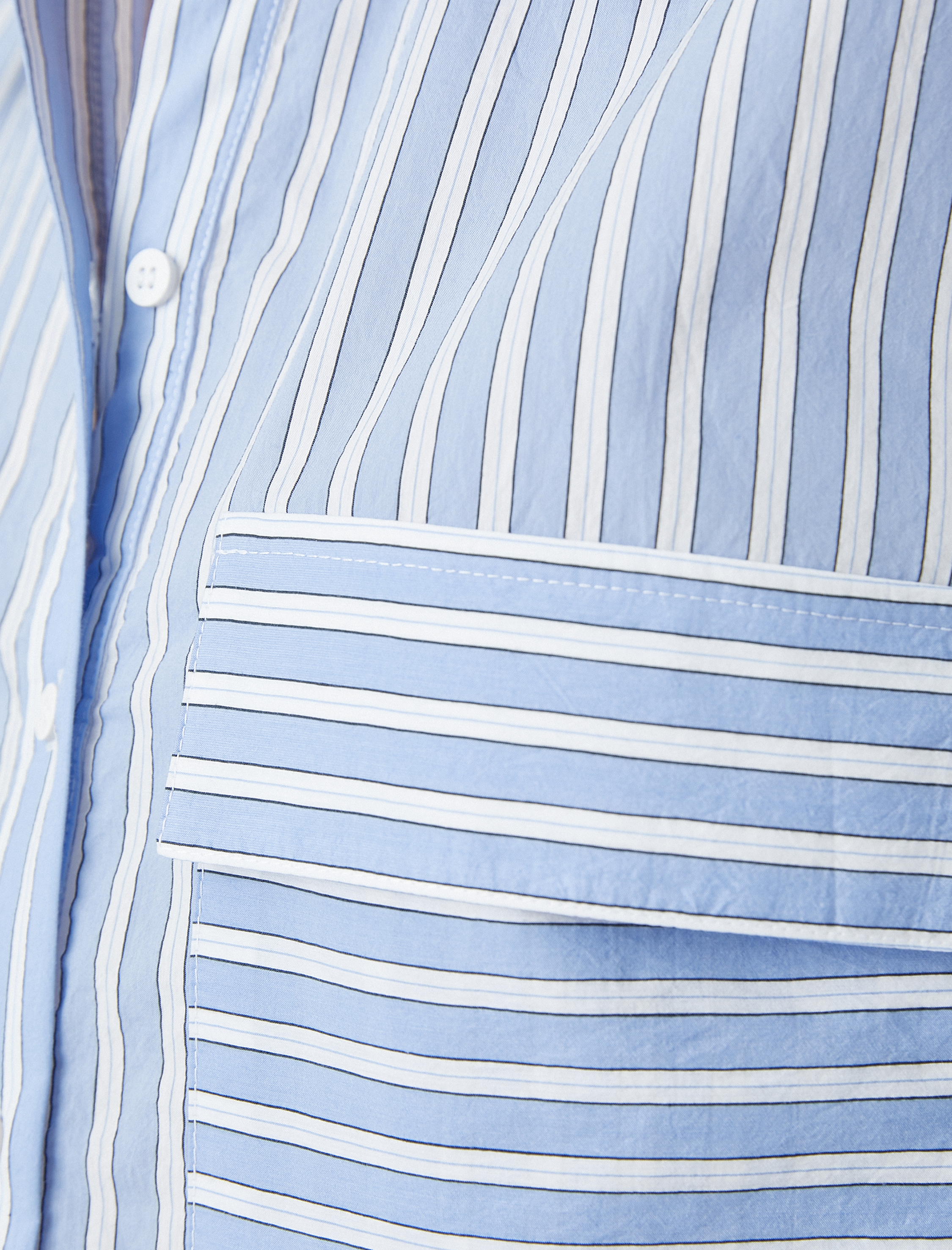   Cepli Gömlek Lastik Detaylı