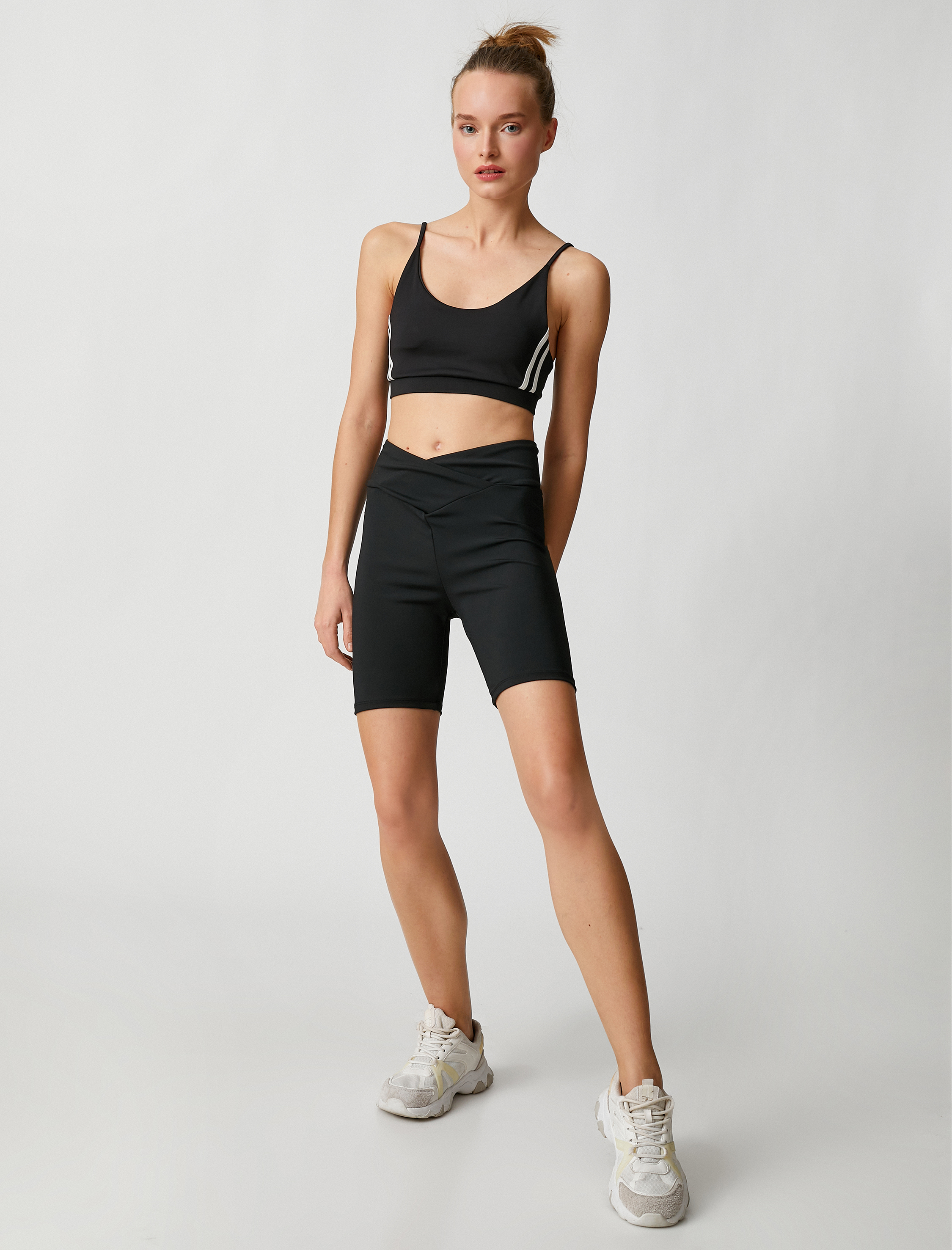   Spor Biker Tayt Bel Detaylı