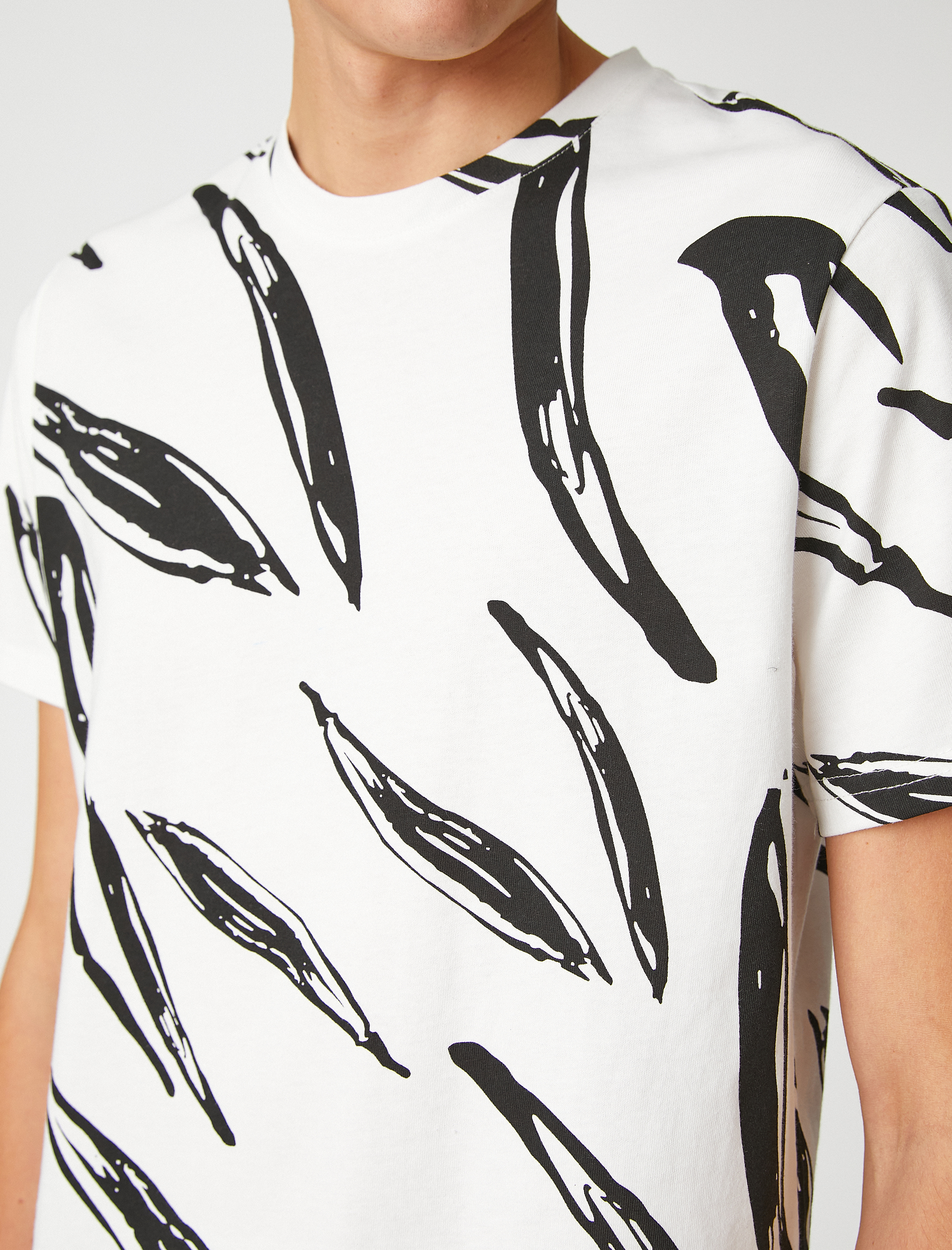   Pamuklu Tişört Baskılı Bisiklet Yaka Kısa Kollu