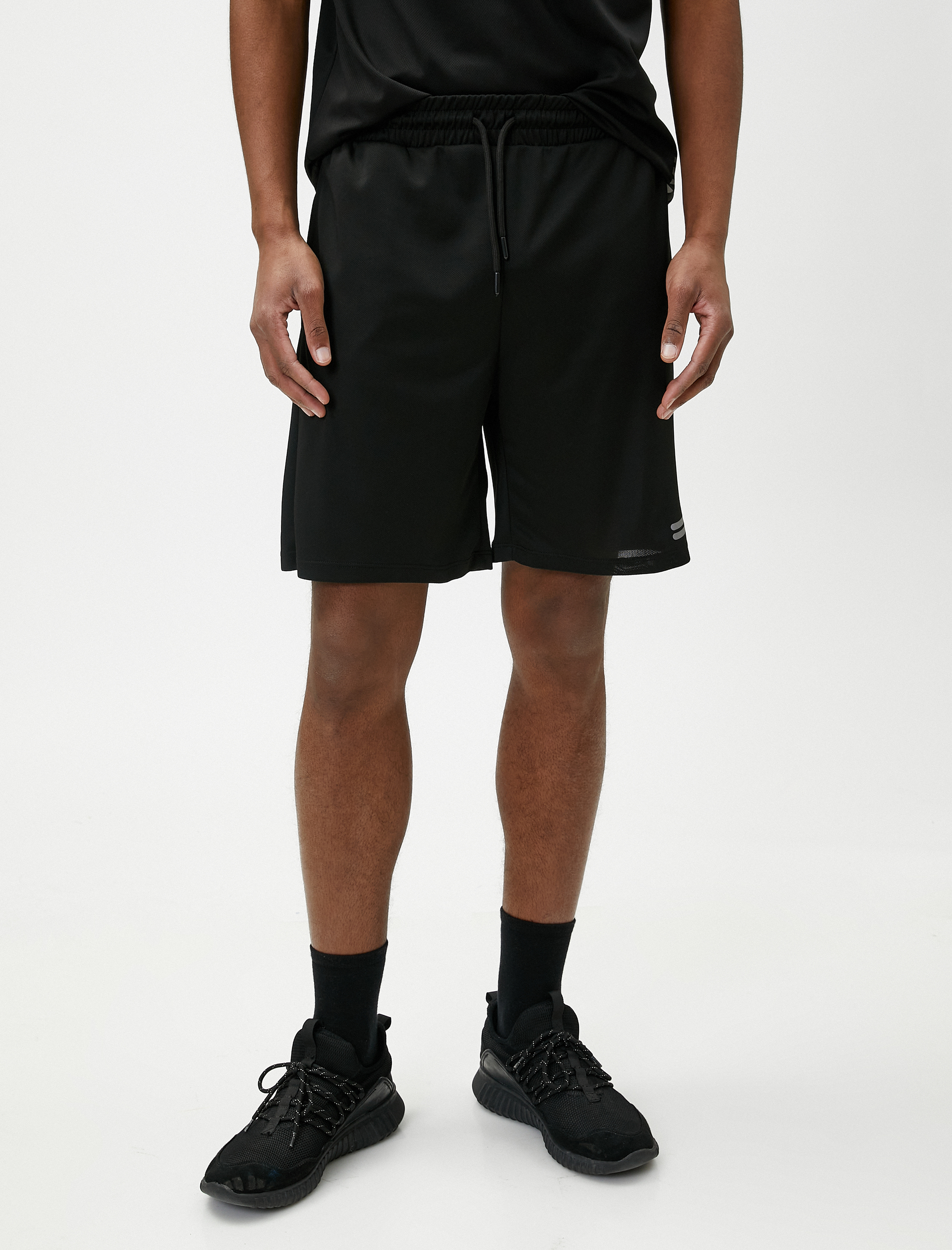   Spor Şort Baskılı Beli Bağcıklı Cep Detaylı