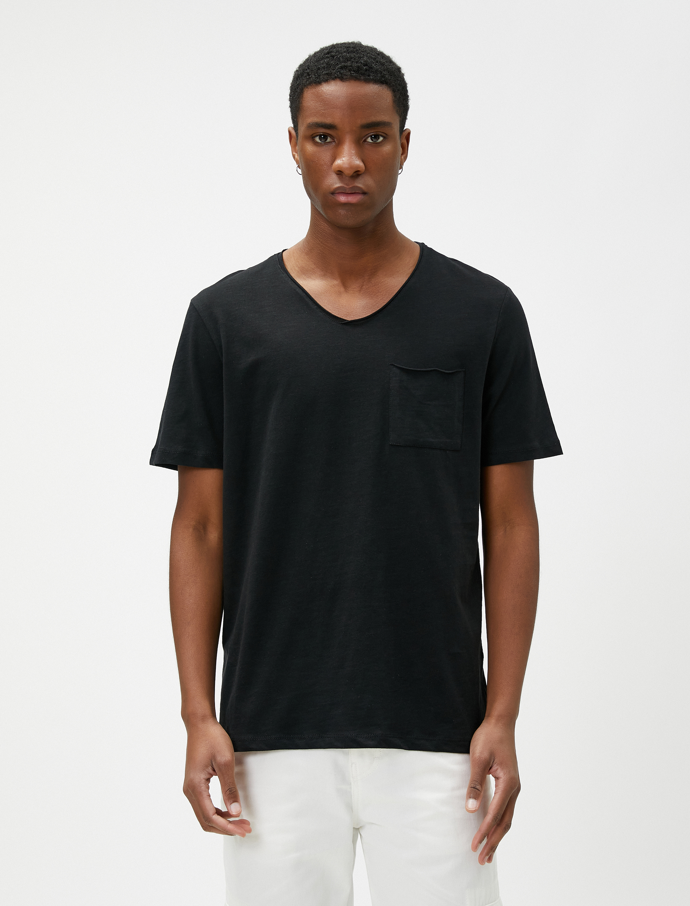 Basic Tişört V Yaka Cep Detaylı Kısa Kollu