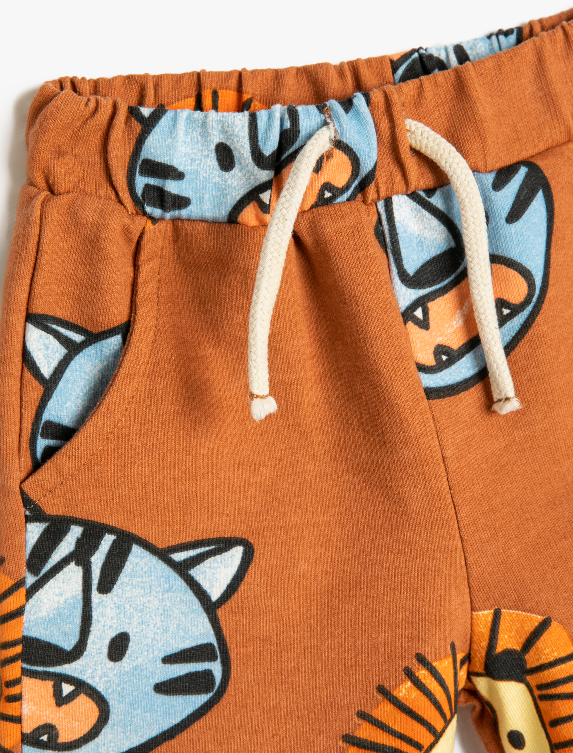 Erkek Bebek Şort Pamuklu Beli Bağlamalı Aslan Baskılı Cepli