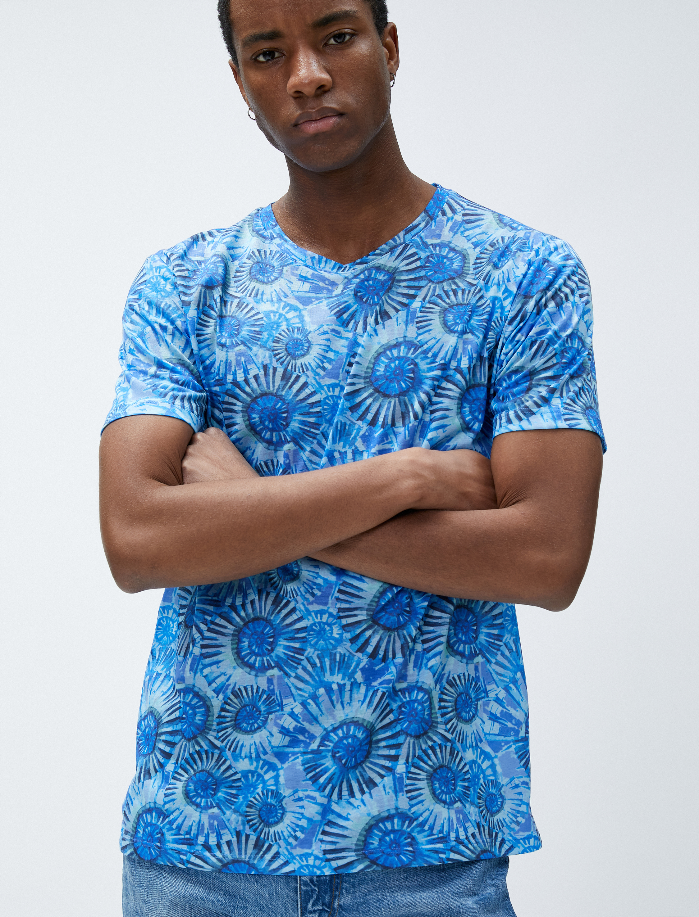   Geometrik Baskılı Tişört Bisiklet Yaka Dar Kesim Kısa Kollu