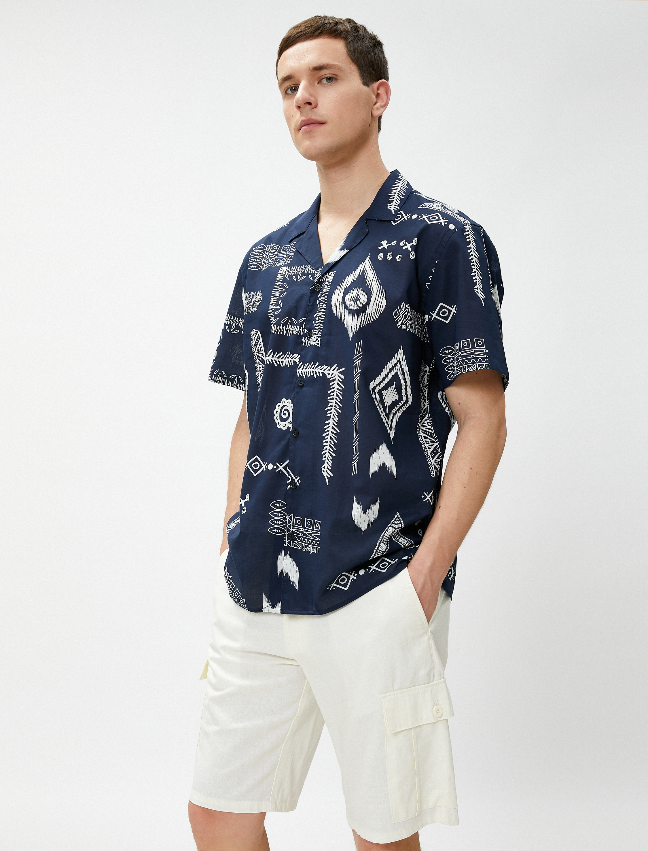   Yazlık Gömlek Kısa Kollu Etnik Baskılı Devrik Yaka Düğmeli