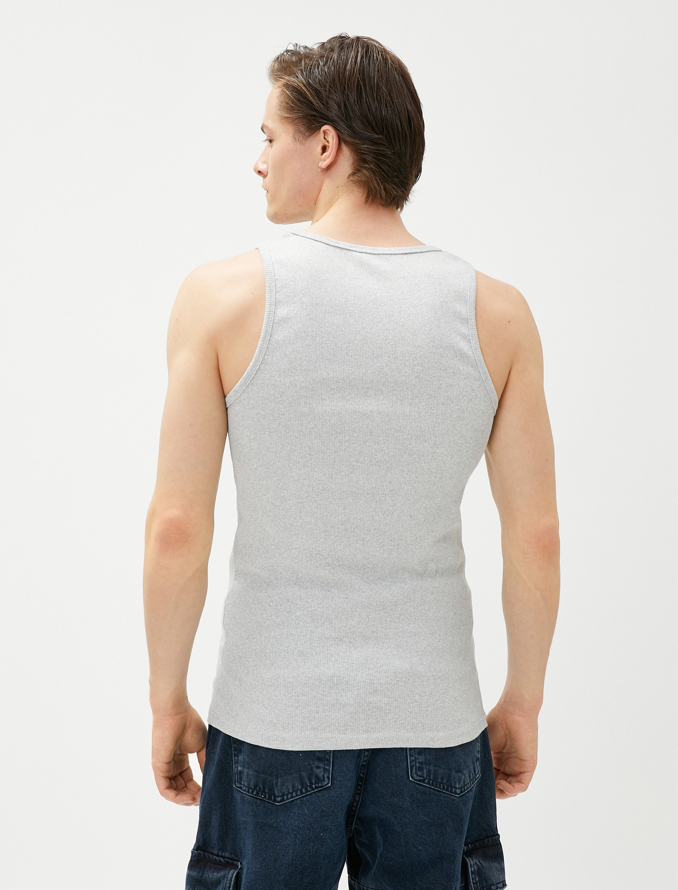   Basic Kolsuz Tişört Halter Yaka
