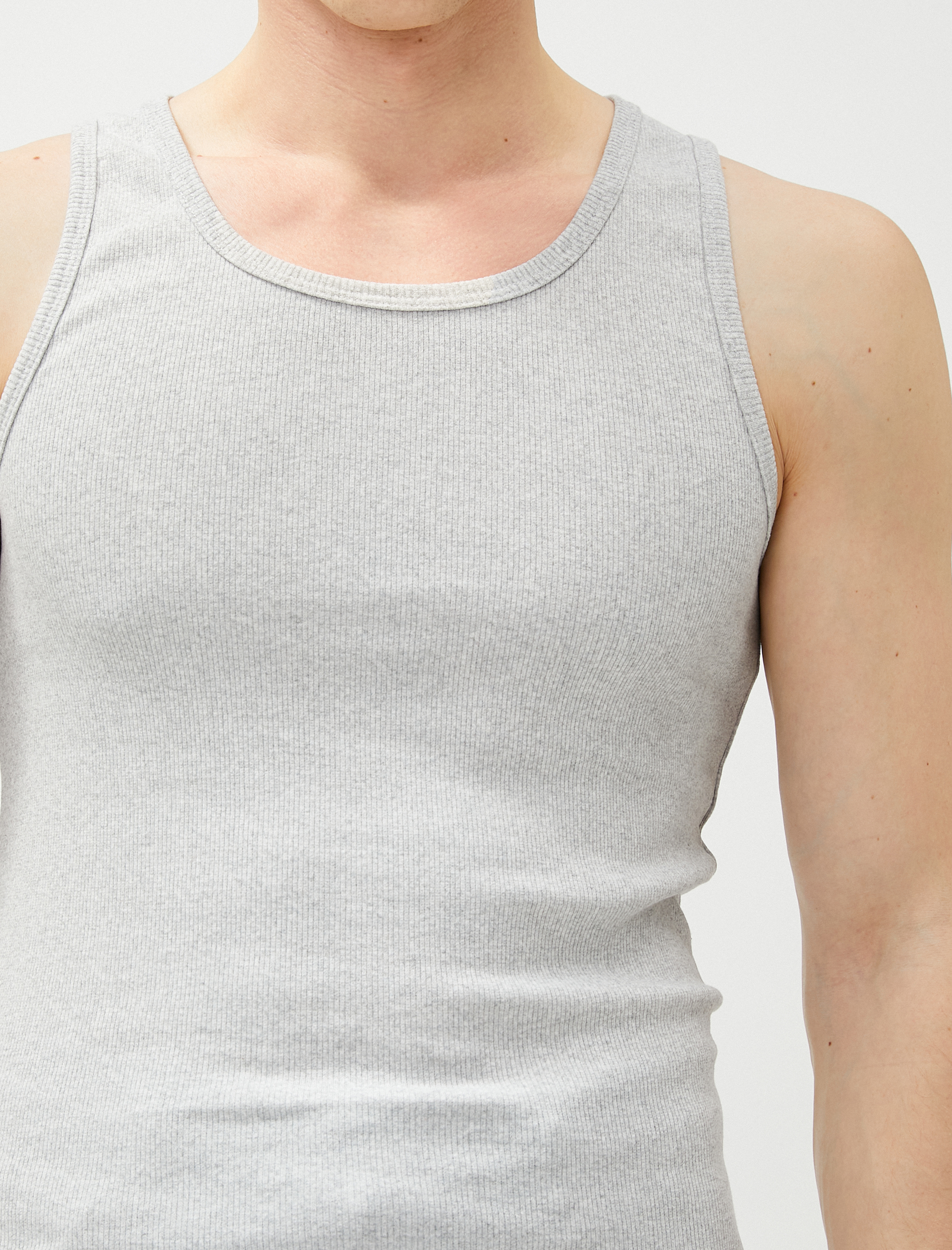   Basic Kolsuz Tişört Halter Yaka