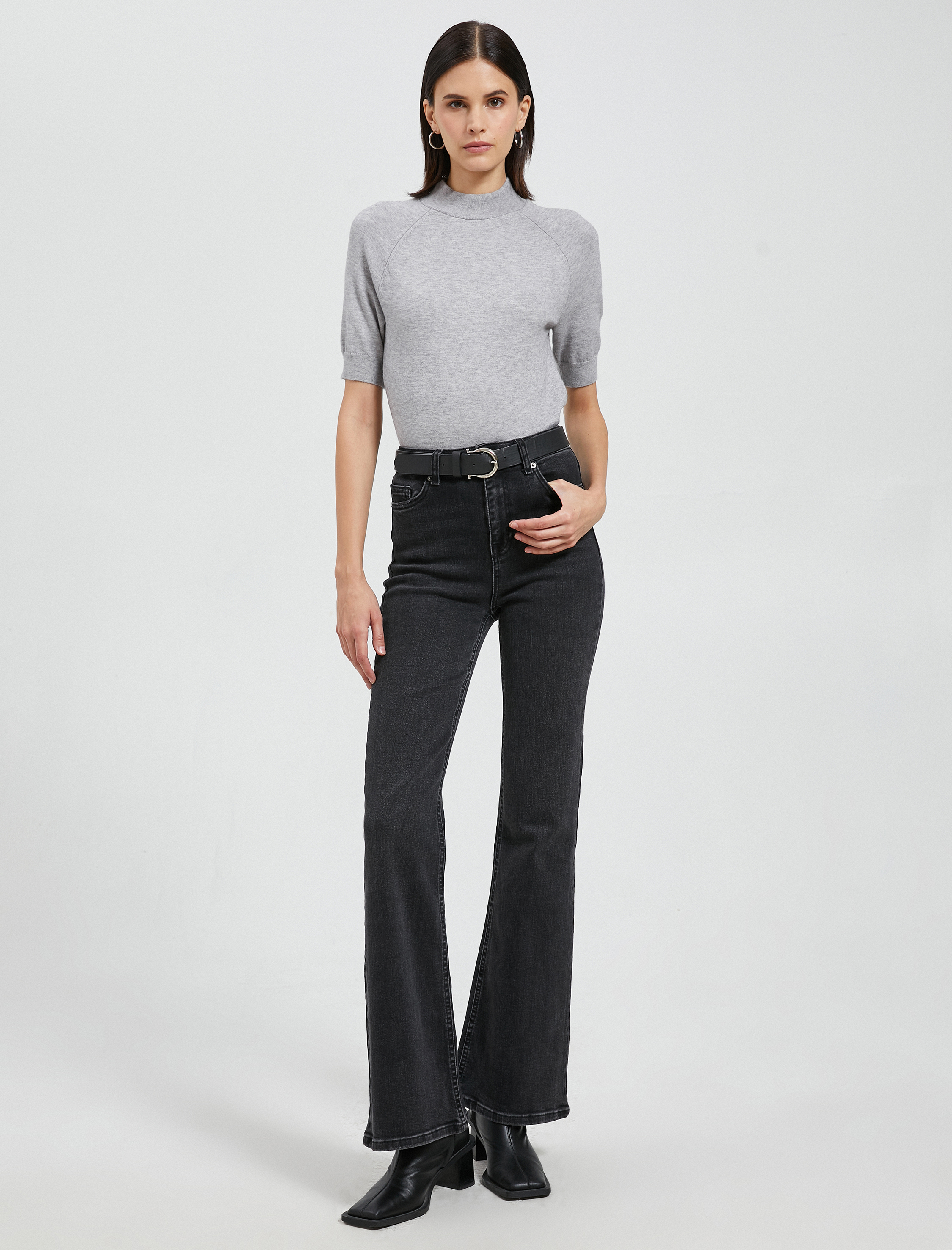   Yarım Balıkçı Yaka Kazak Triko Kısa Kollu