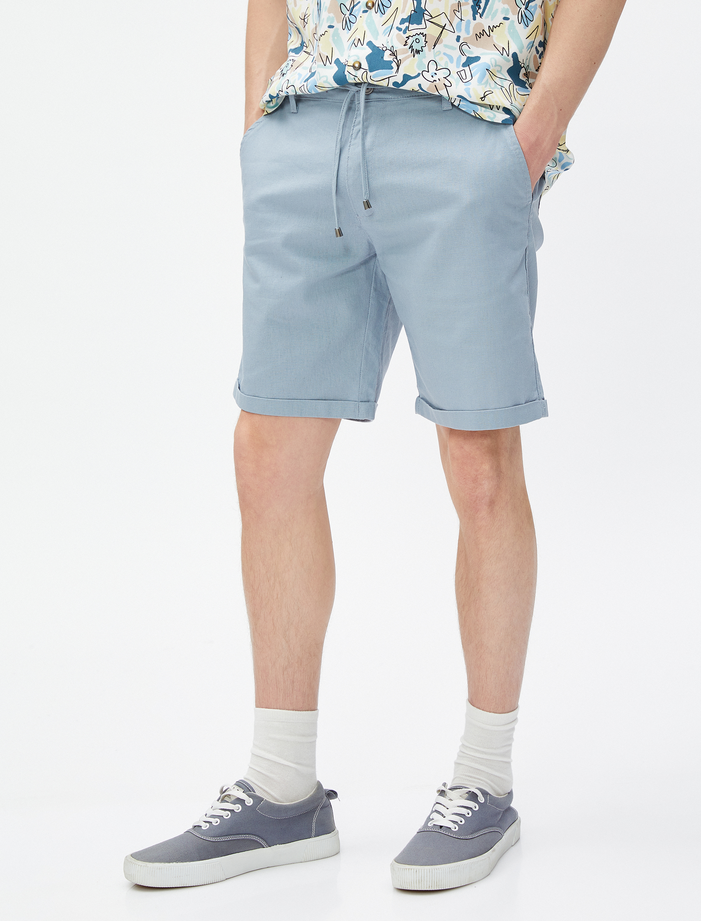   Keten Karışımlı Şort Bermuda Beli Bağcıklı Düğmeli Cep Detaylı