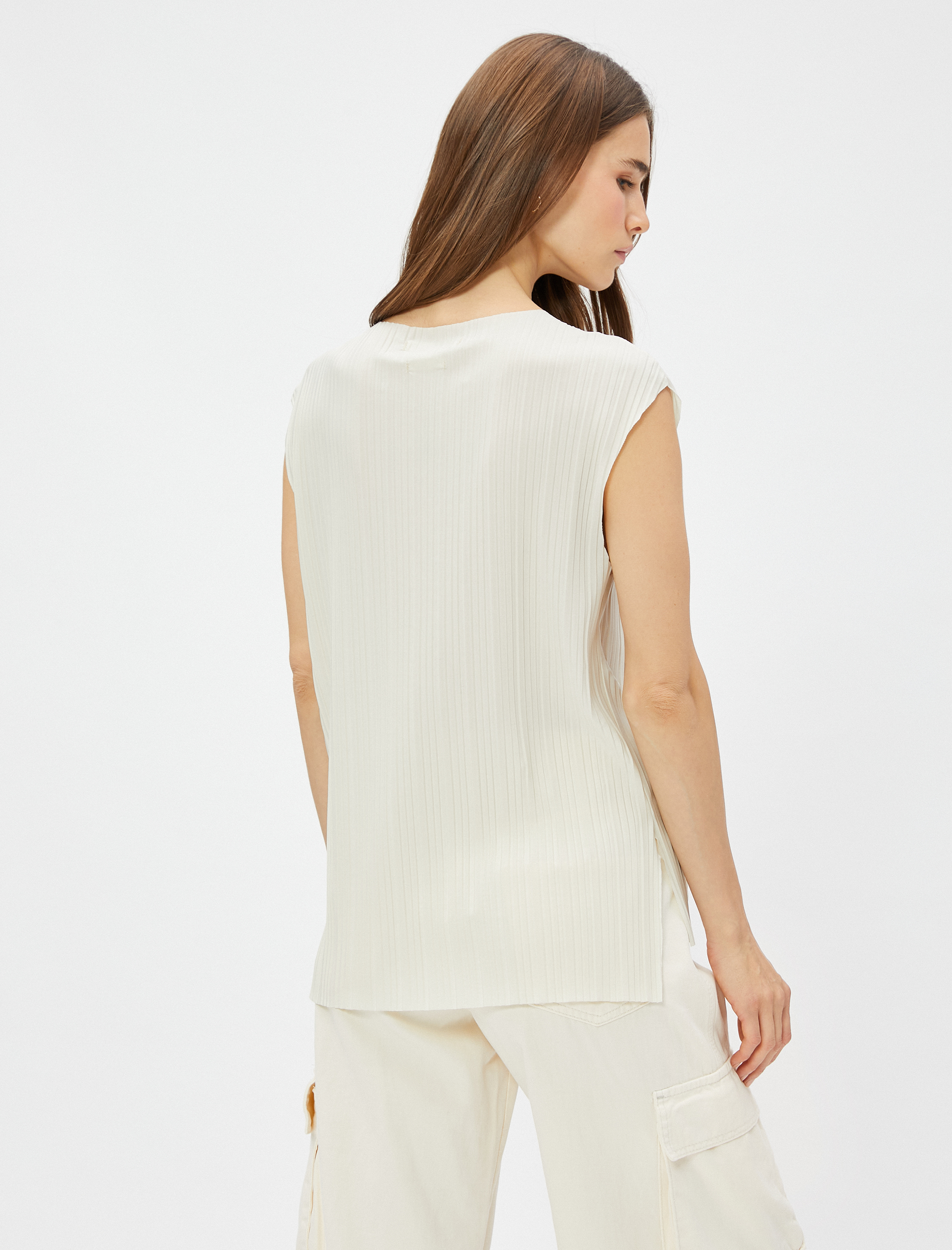   Çizgili Tişört Kolsuz Yırtmaç Detaylı