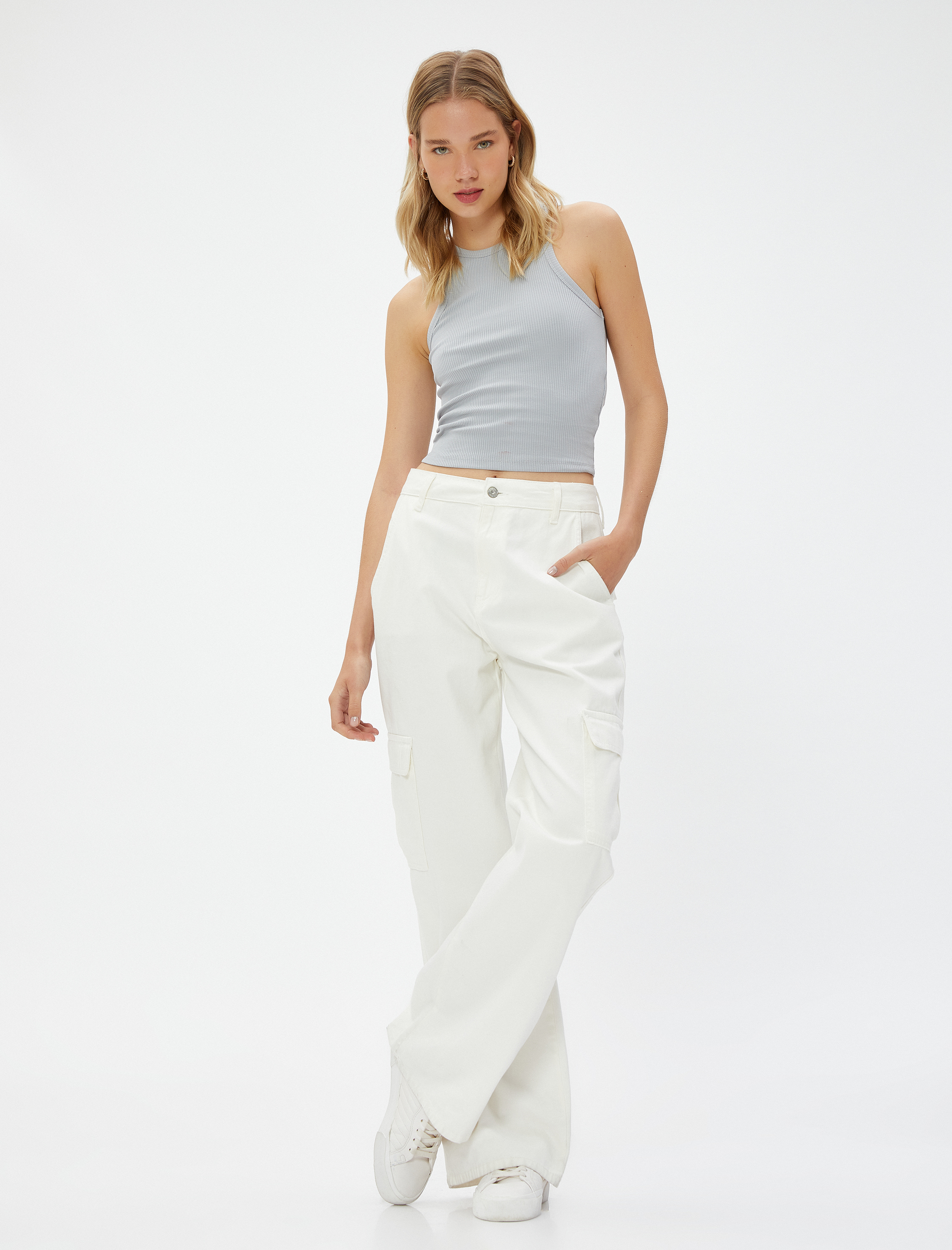   Halter Yaka Fitilli Atlet Basic Biye Detaylı Pamuklu