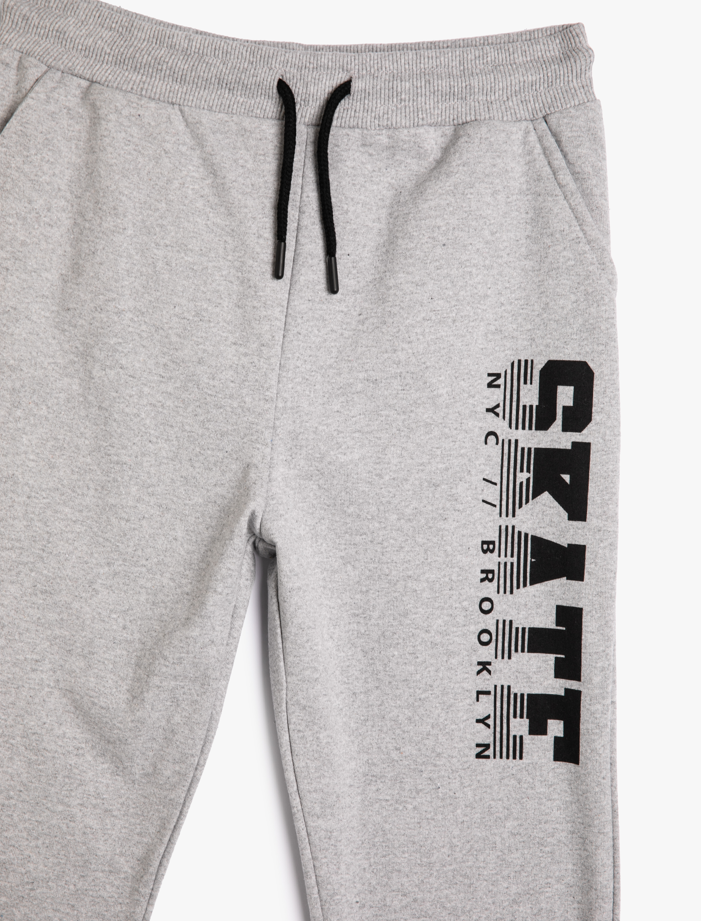  Erkek Çocuk Jogger Eşofman Altı Cepli Beli Bağlamalı Baskı Detaylı