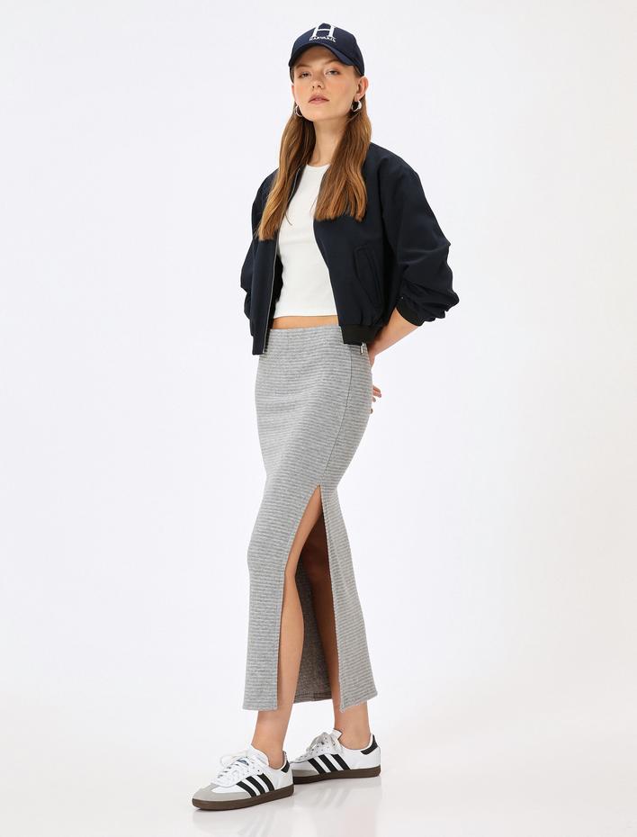  Midi Boy Triko Etek Yüksek Bel Yırtmaç Detaylı