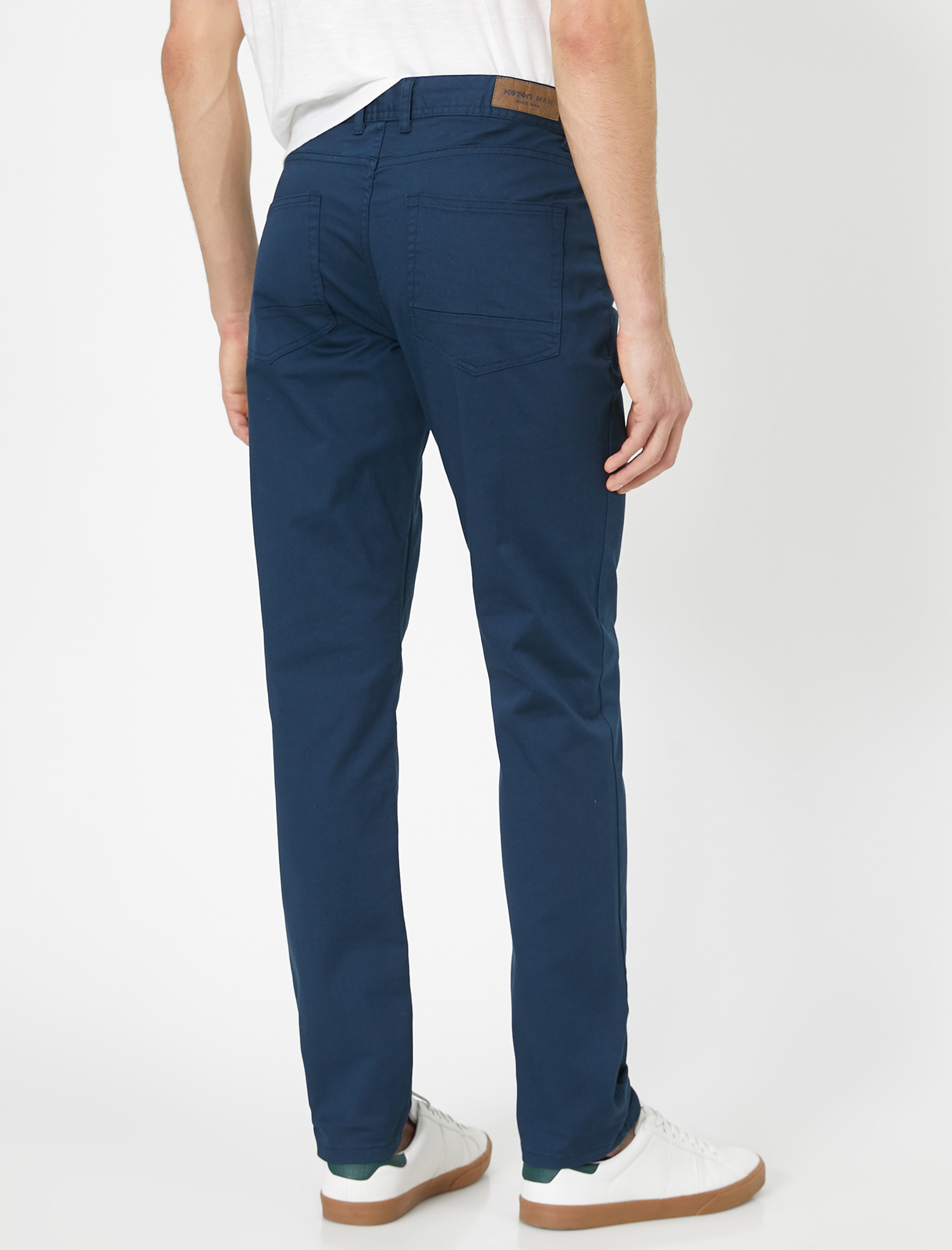   Cep Detaylı Dar Kesim Pantolon