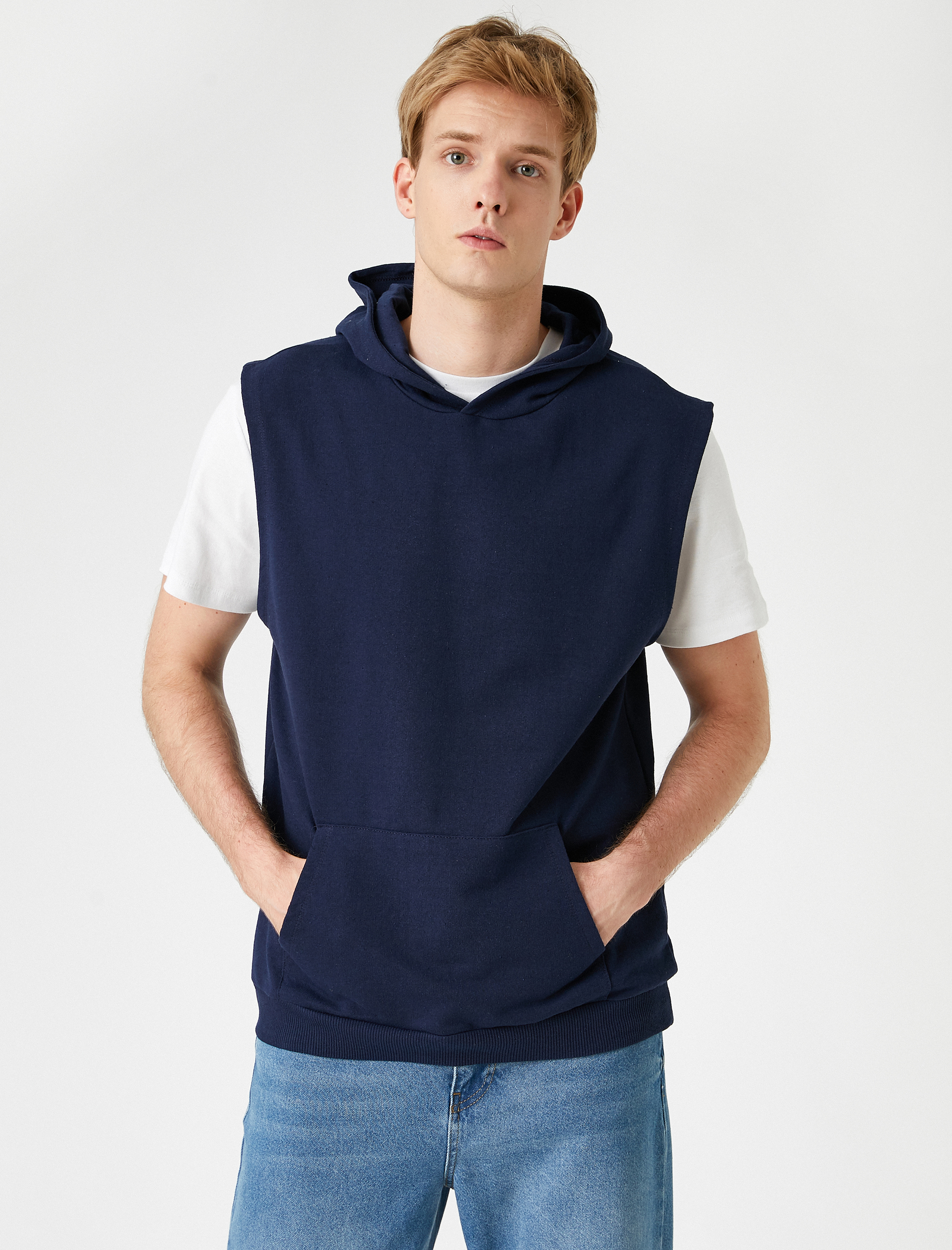 Kapşonlu Kolsuz Sweatshirt