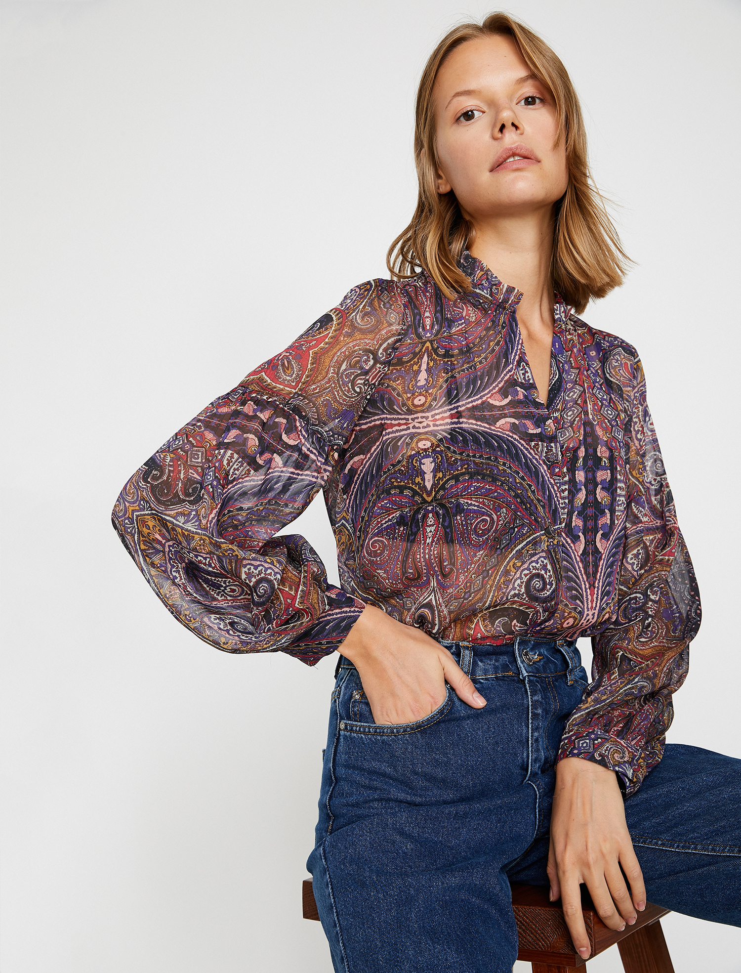   Düğme Detaylı Tişört