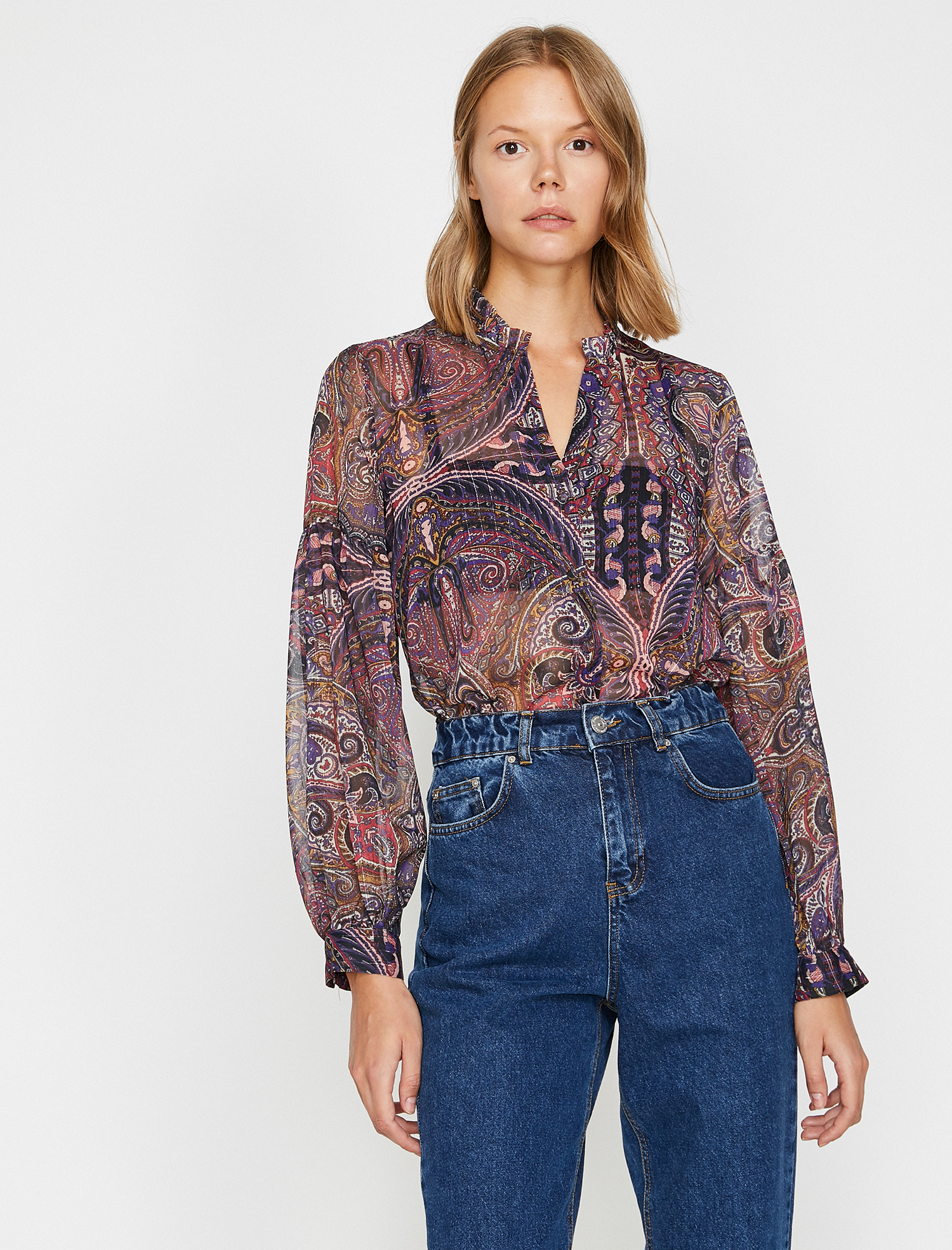   Düğme Detaylı Tişört