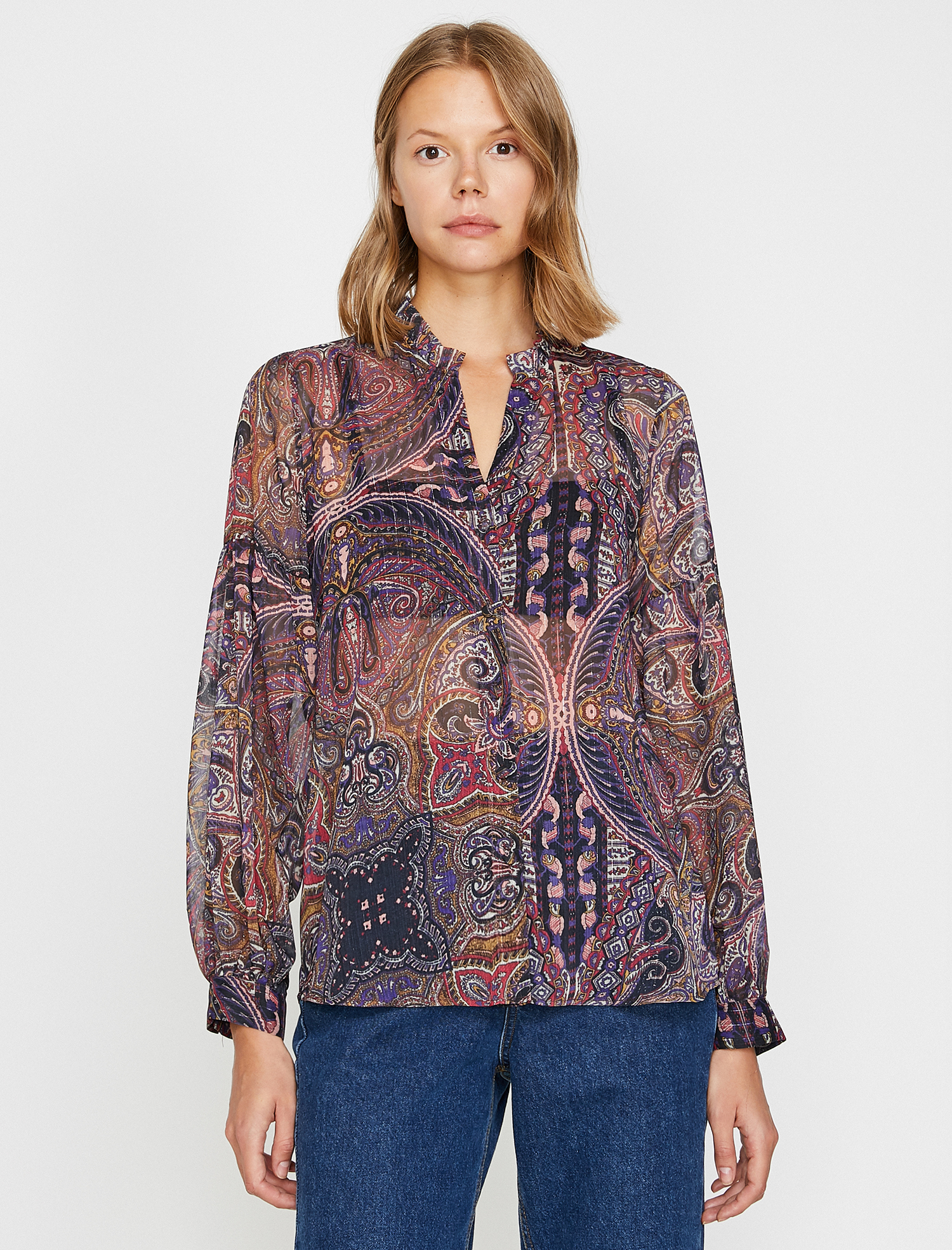   Düğme Detaylı Tişört