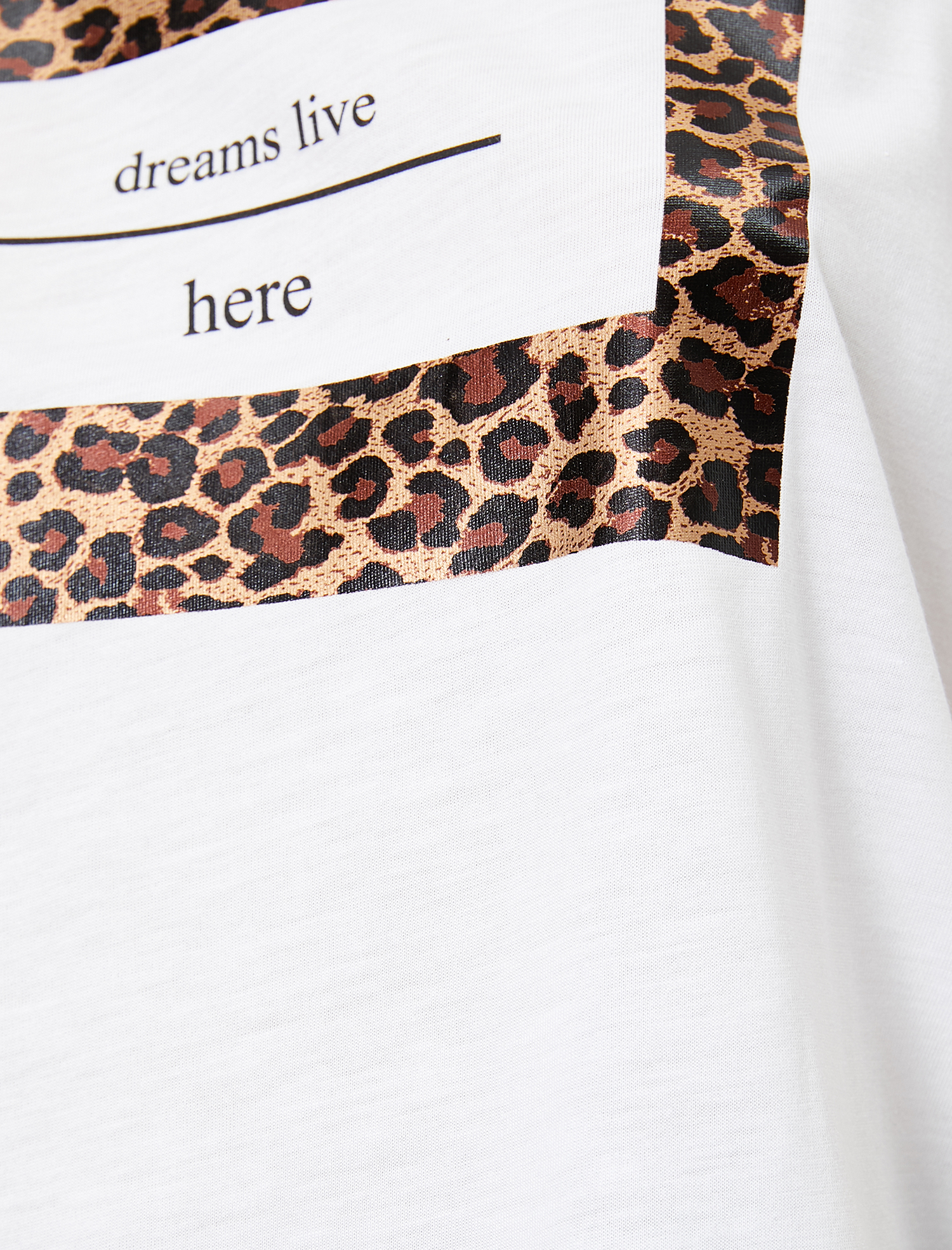   Leopar Desenli Yazı Baskılı Bisiklet Yaka Tişört