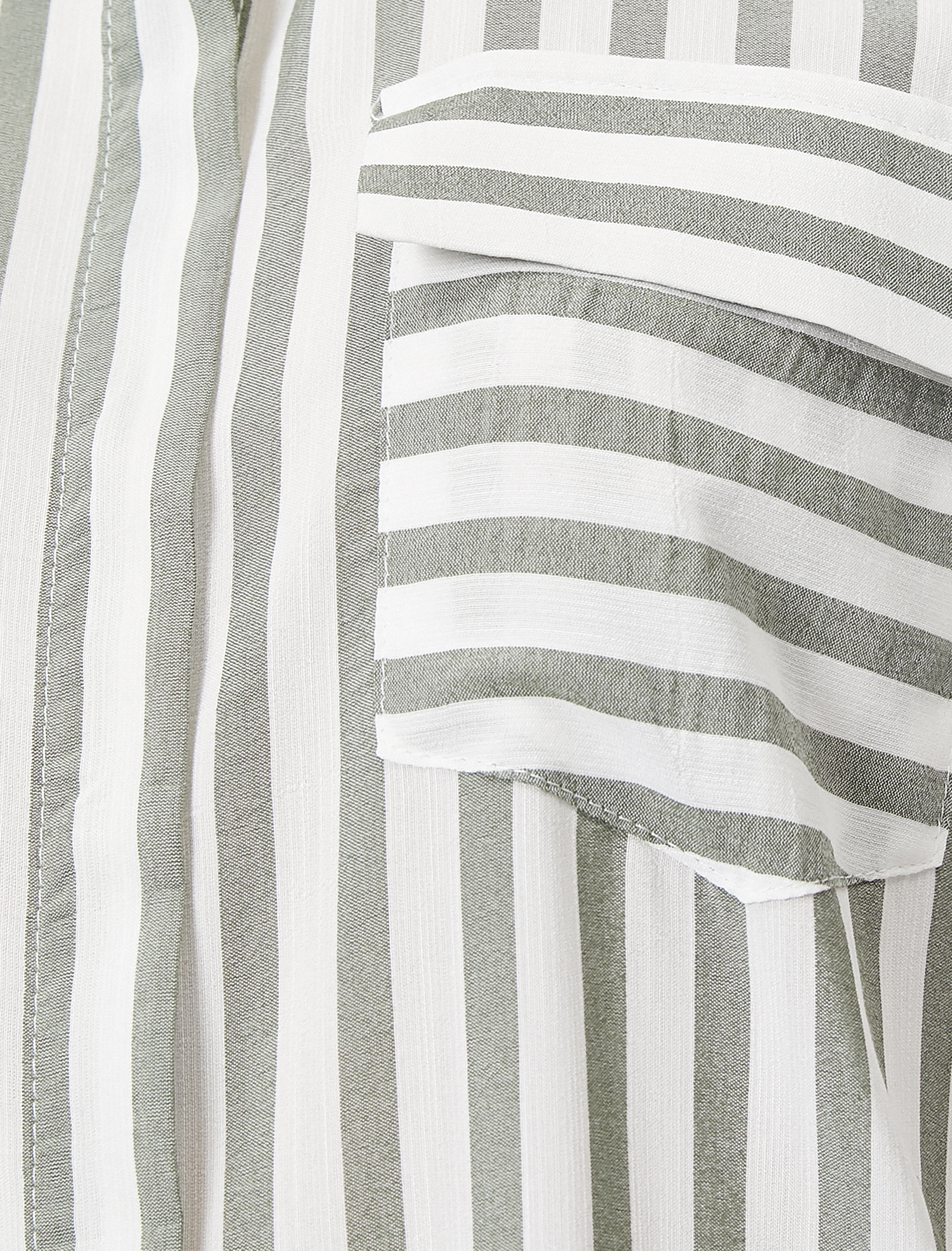   Cep Detaylı Çizgili Gömlek