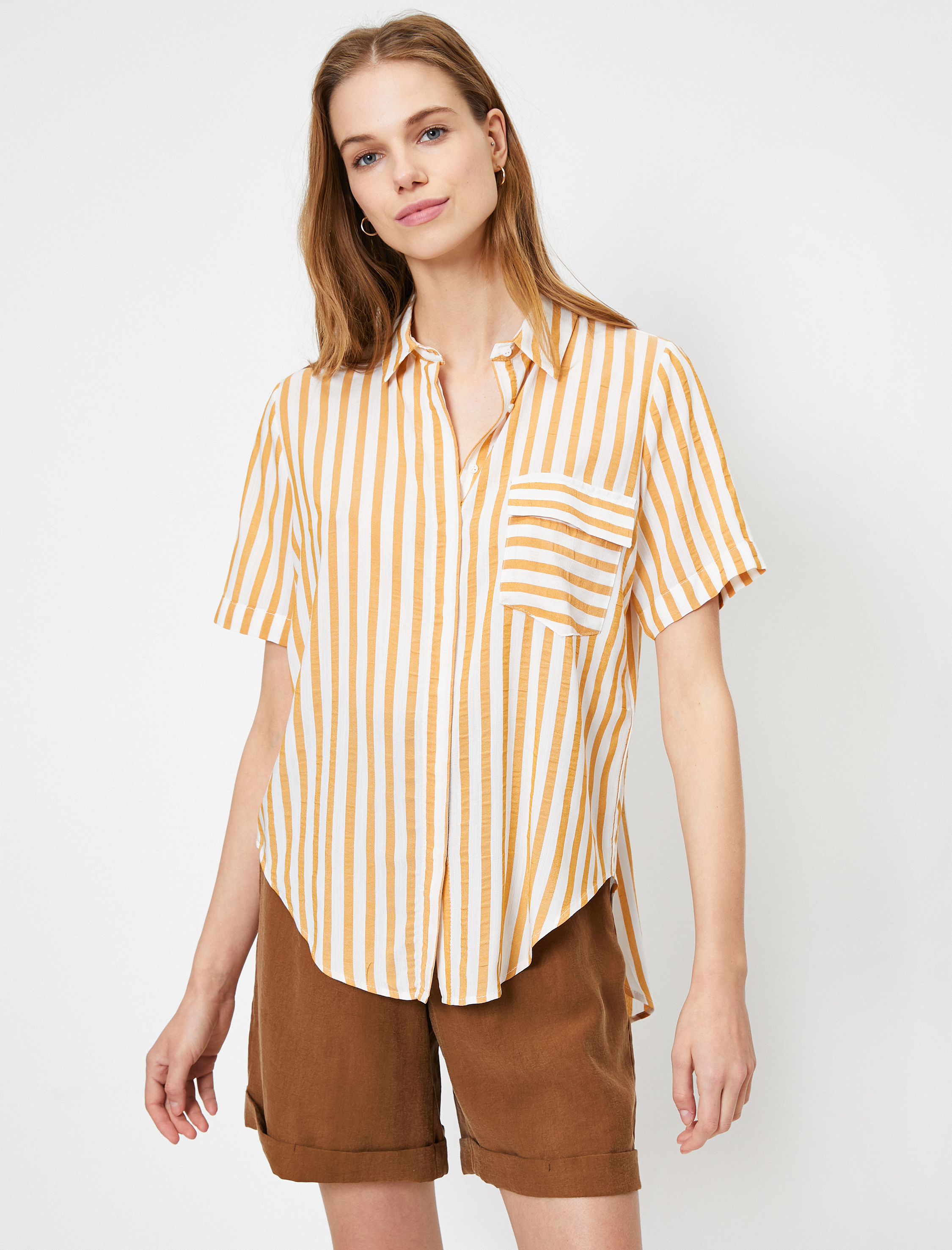   Cep Detaylı Çizgili Gömlek