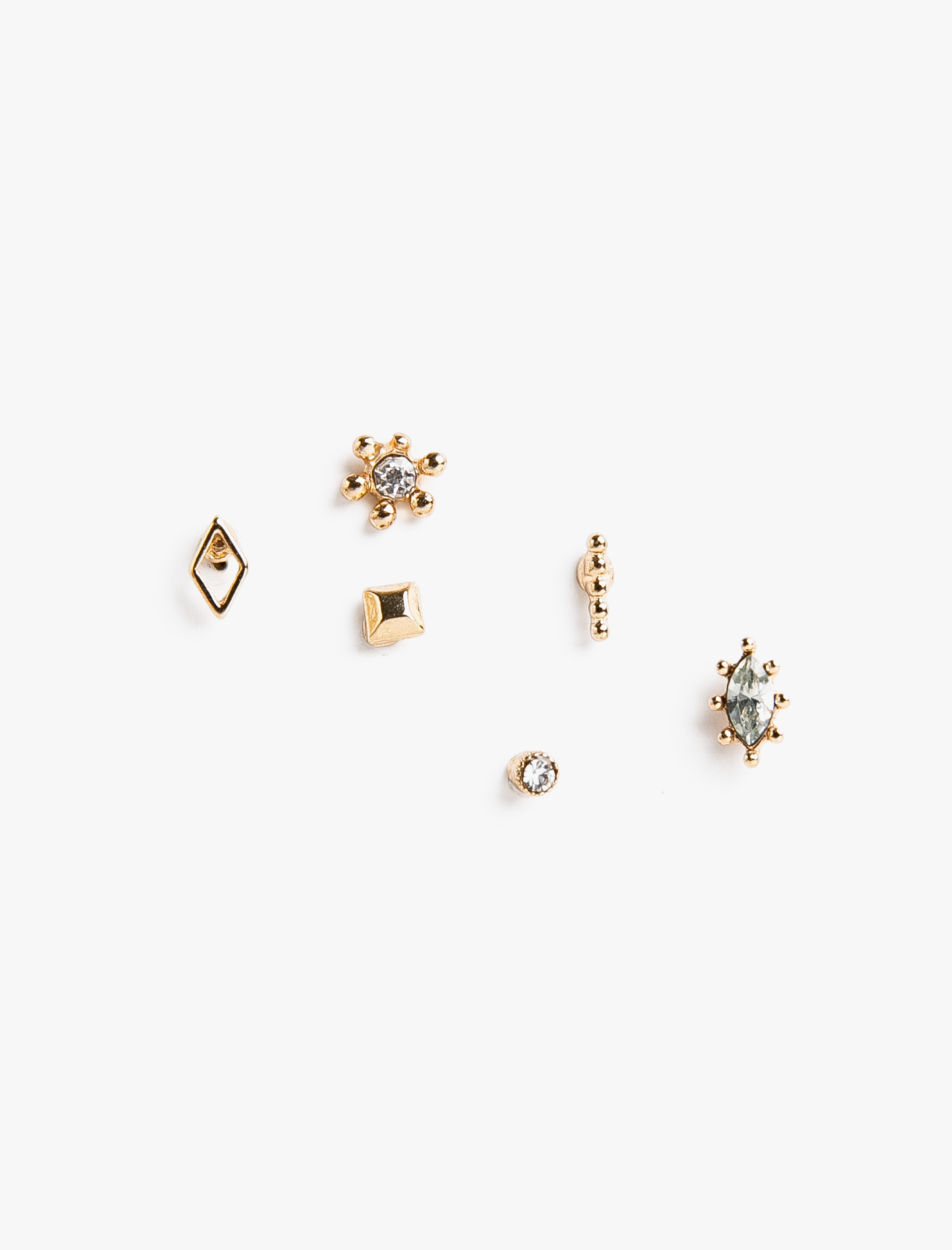  Kadın Taş Detaylı Küpe