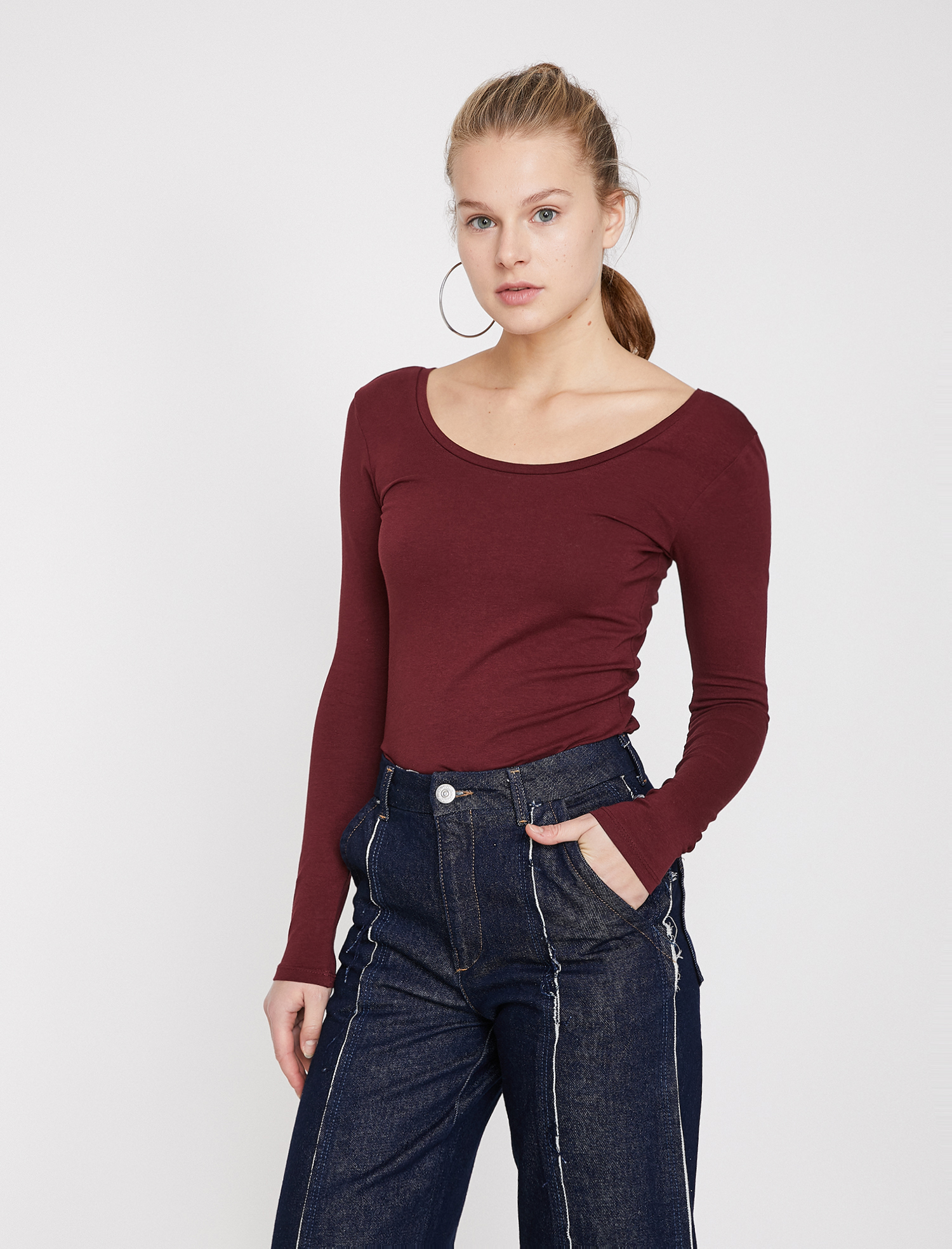   Uzun Kollu Tişört Oyuk Yaka