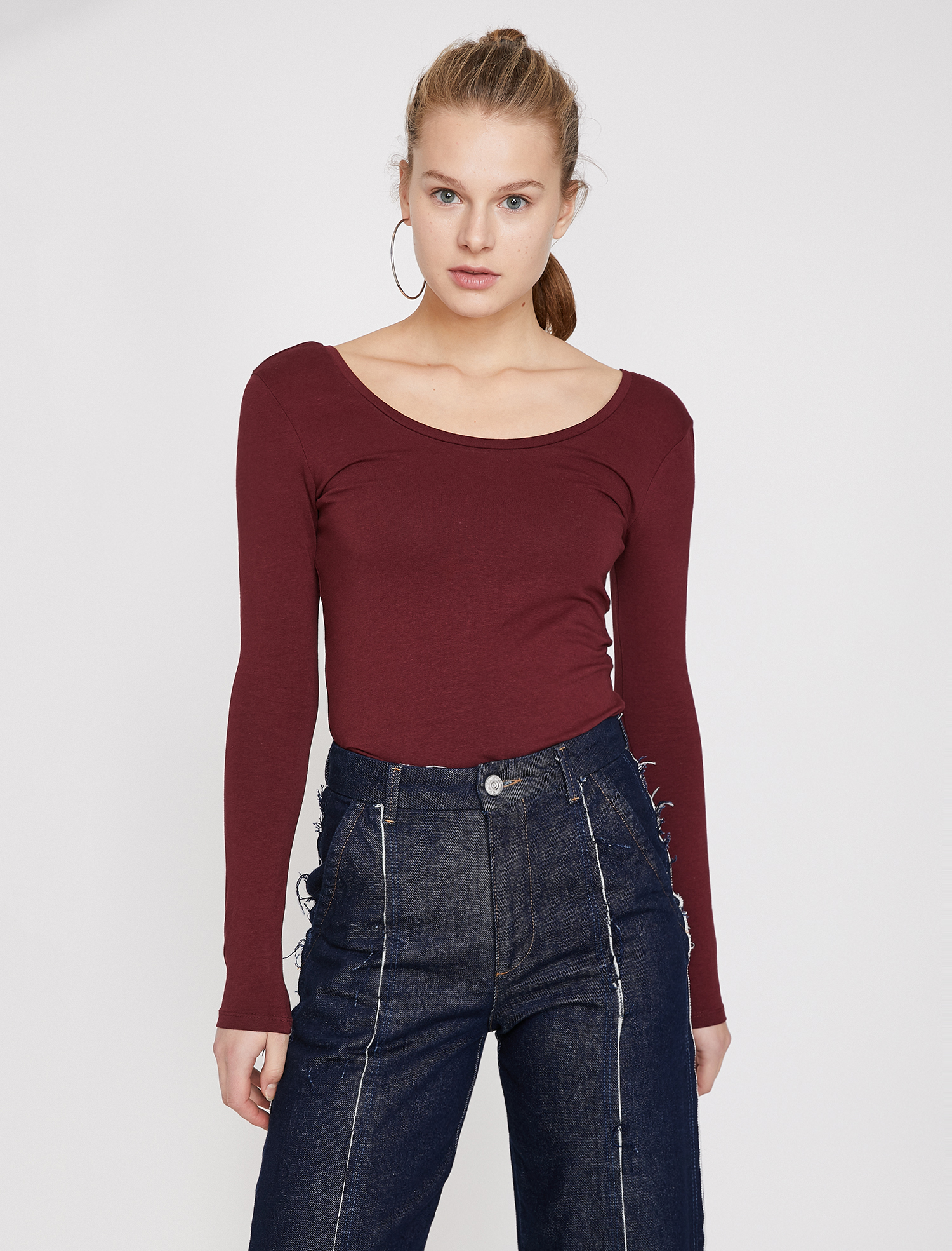   Uzun Kollu Tişört Oyuk Yaka