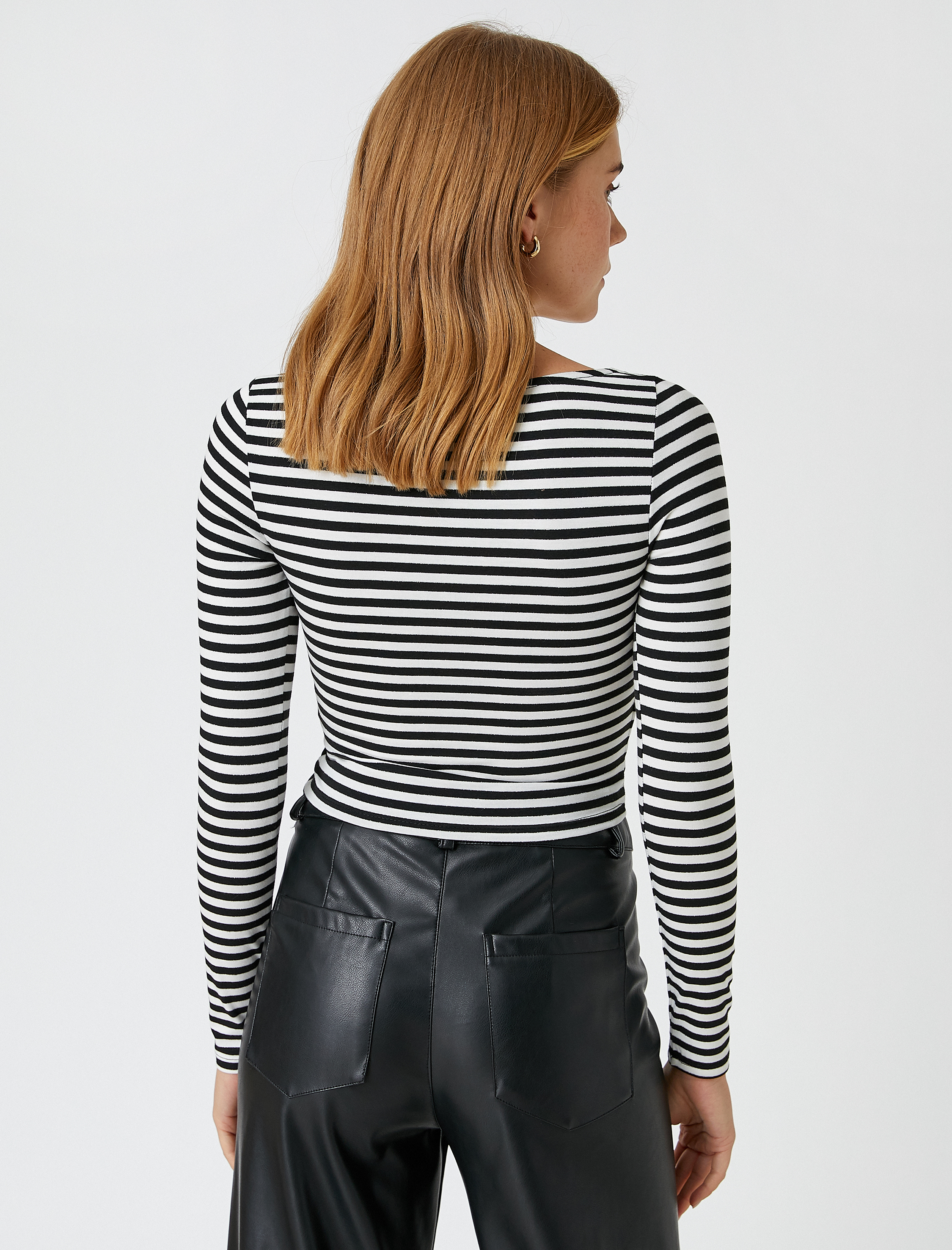   Uzun Kollu Tişört Asimetrik Kesim