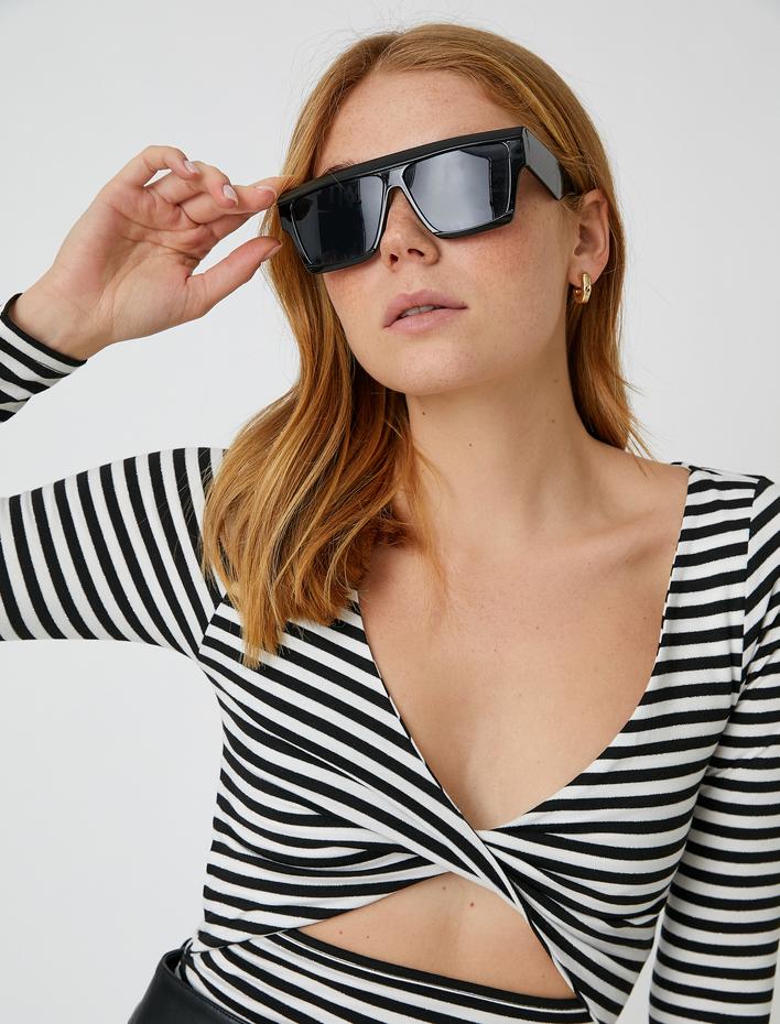  Uzun Kollu Tişört Asimetrik Kesim