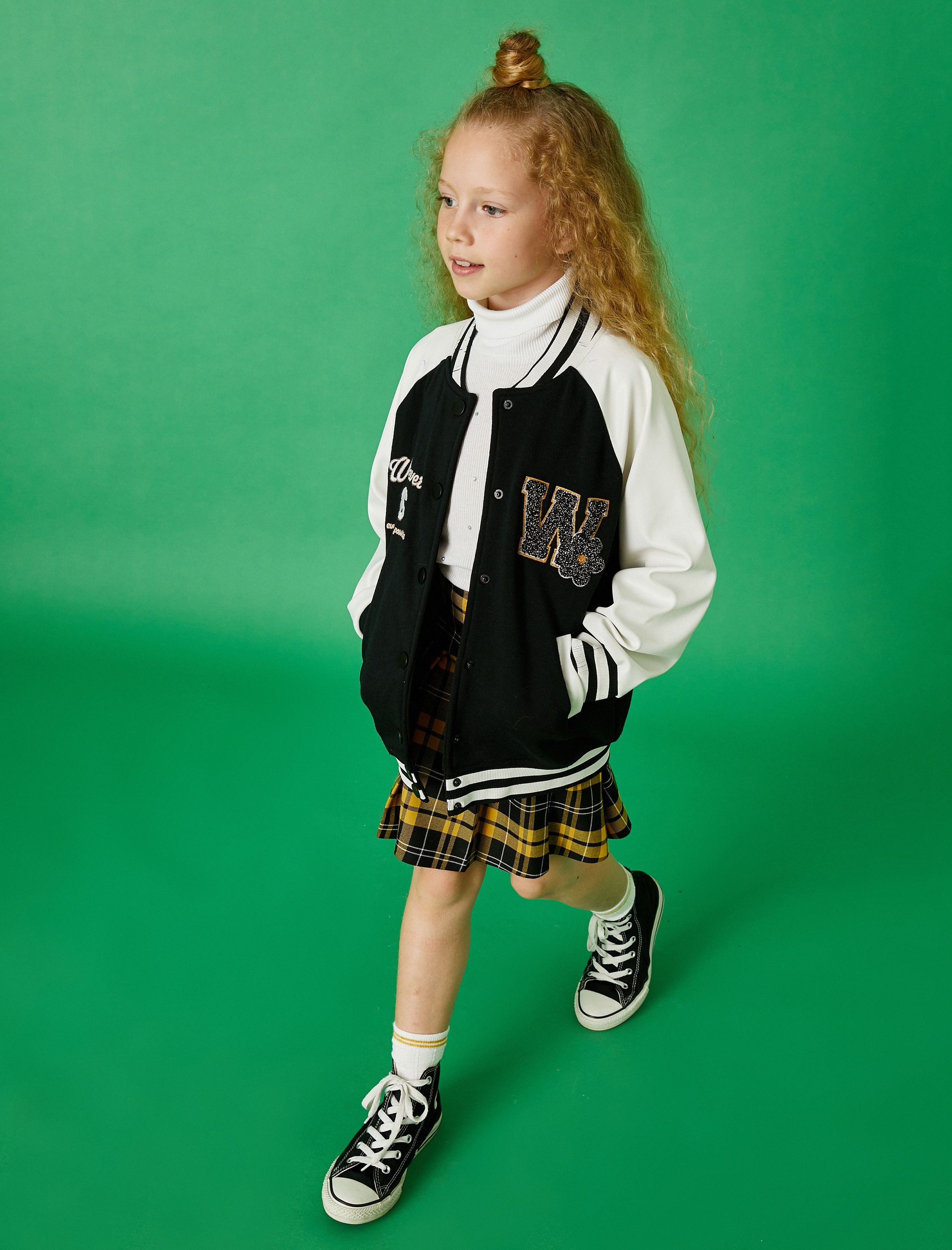  Kız Çocuk Bomber Ceket Aplike Detaylı